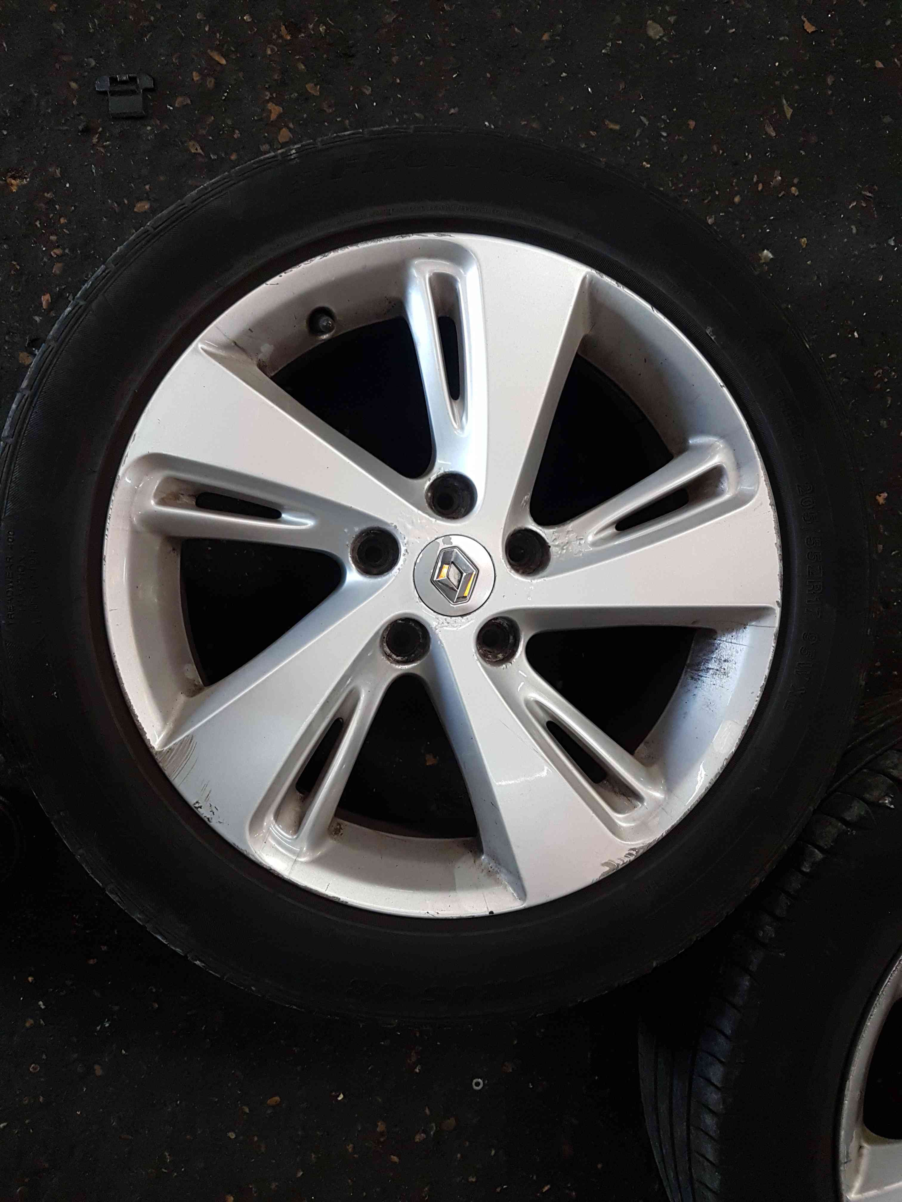 Thumb 7 Renault Megane MK3 2008-2010 Alloy Wheel Inch 4/5 205 55 17 403006435R 