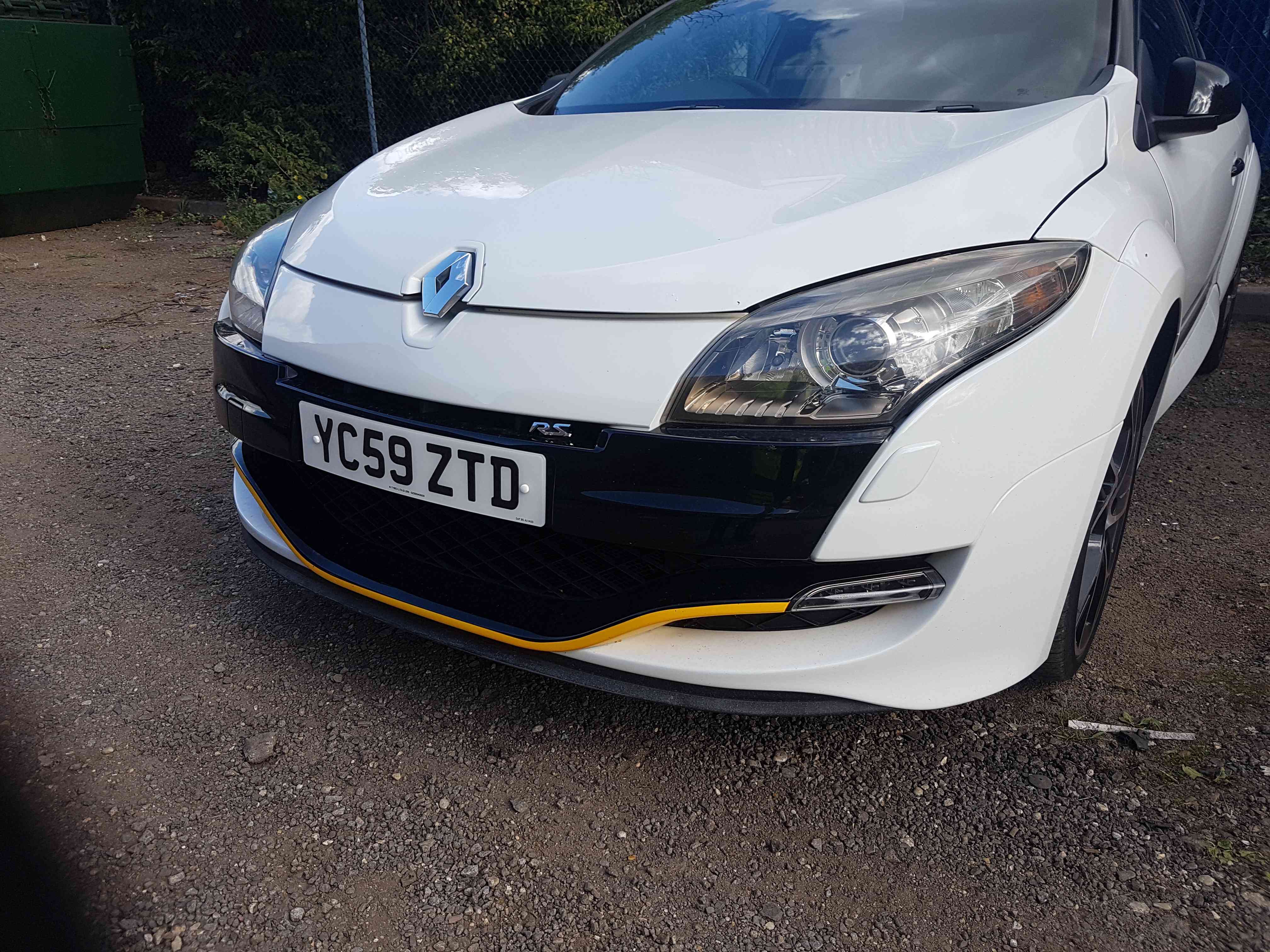 Thumb 3 Renault Megane RS Sport 250 MK3 2008-2010 Front Bumper White Ov369 369