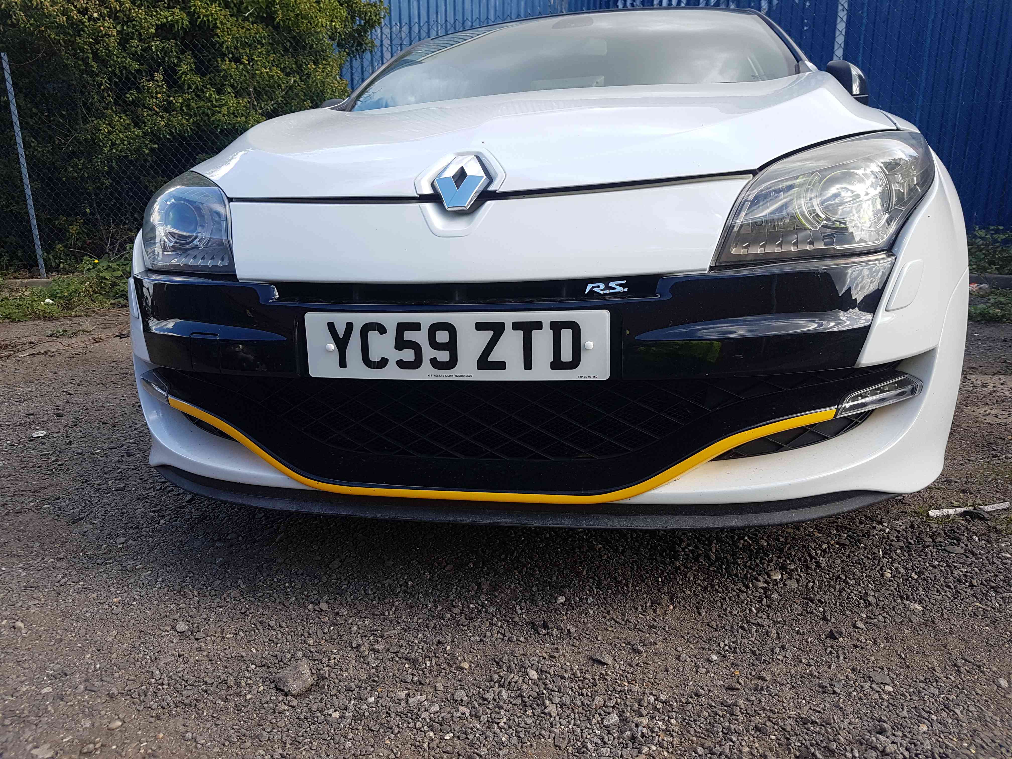 Thumb 4 Renault Megane RS Sport 250 MK3 2008-2010 Front Bumper White Ov369 369