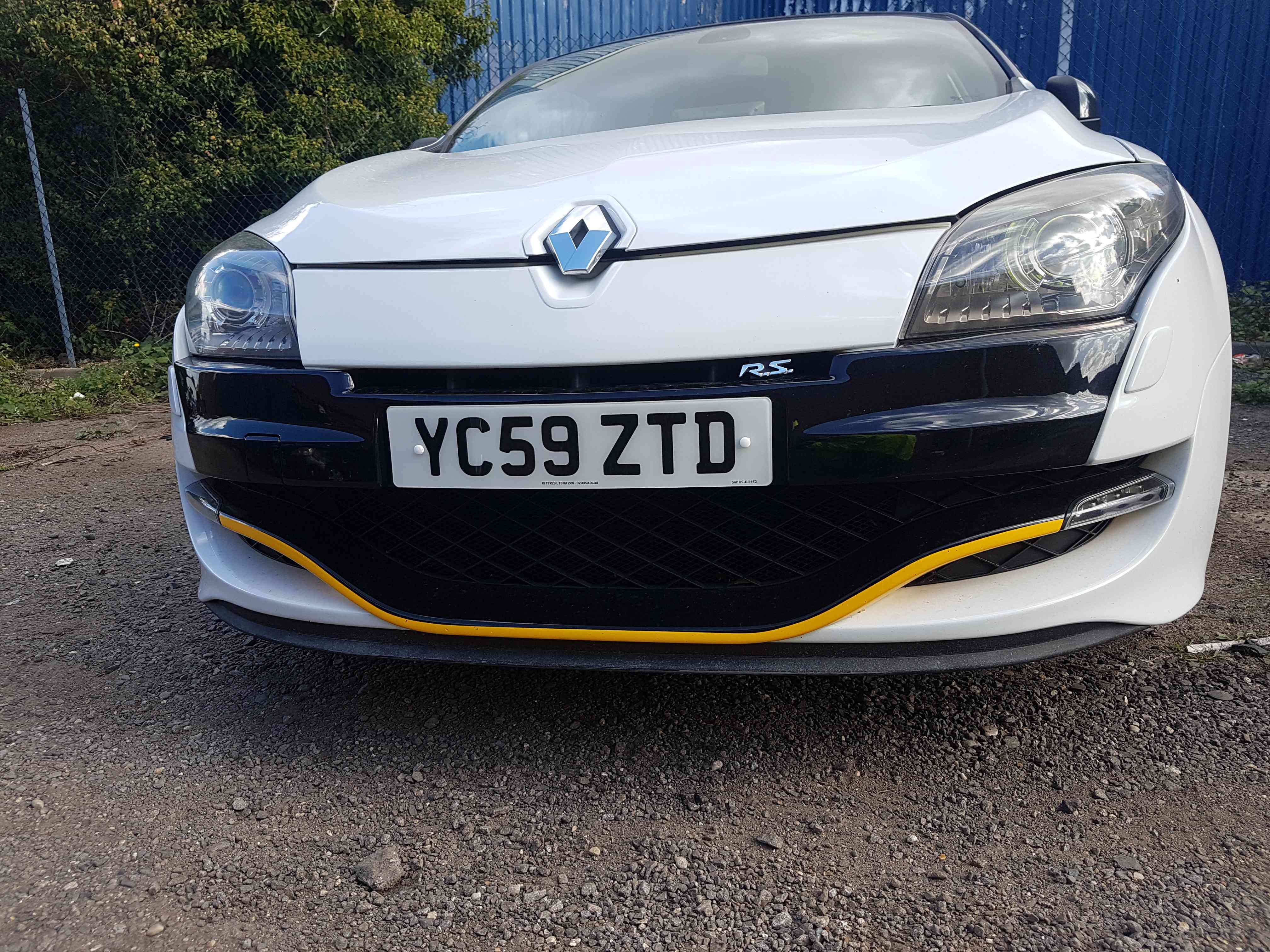 Thumb 5 Renault Megane RS Sport 250 MK3 2008-2010 Front Bumper White Ov369 369