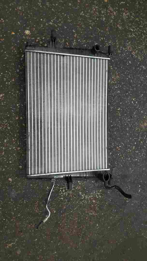 Thumb 2 Renault Megane MK3 2008-2012 1.6 16v Radiator Rad