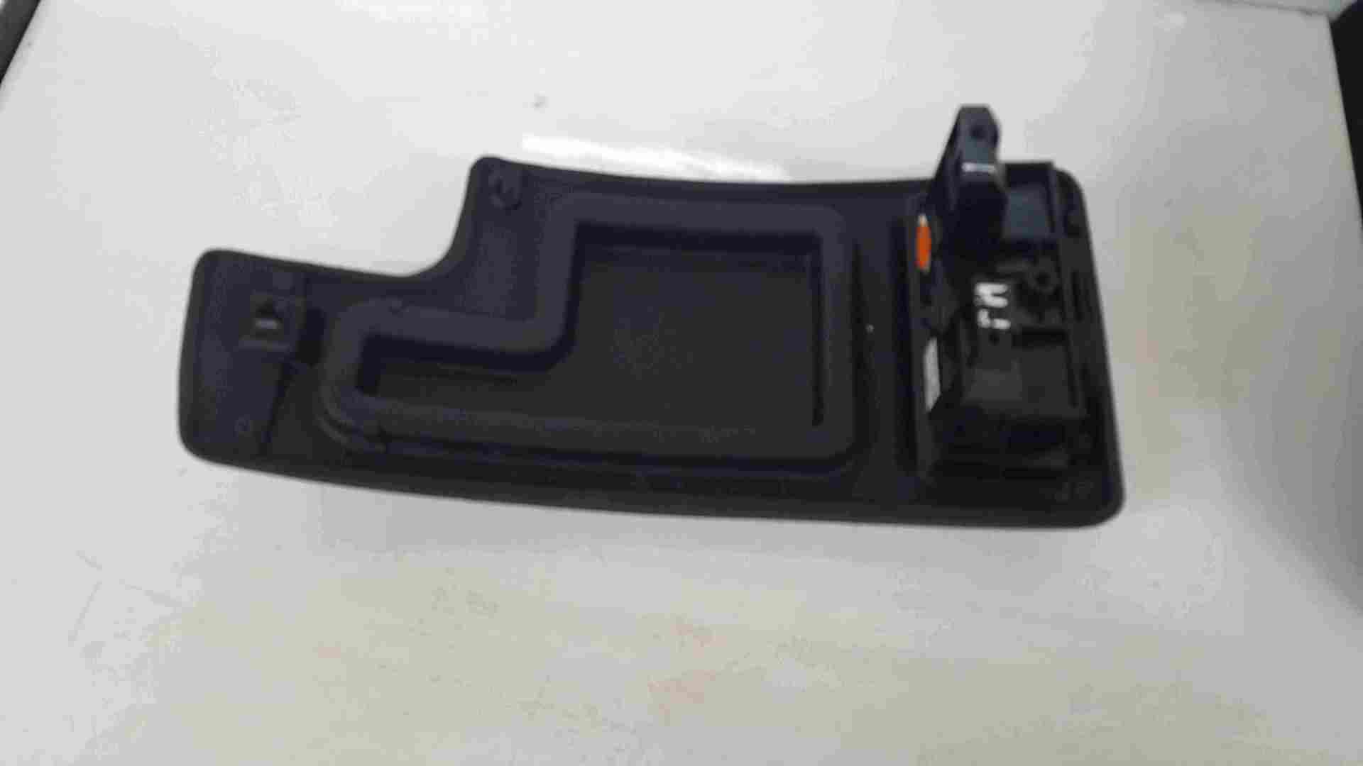 Thumb 2 Renault Megane MK3 2008-2012 Cloth Armrest