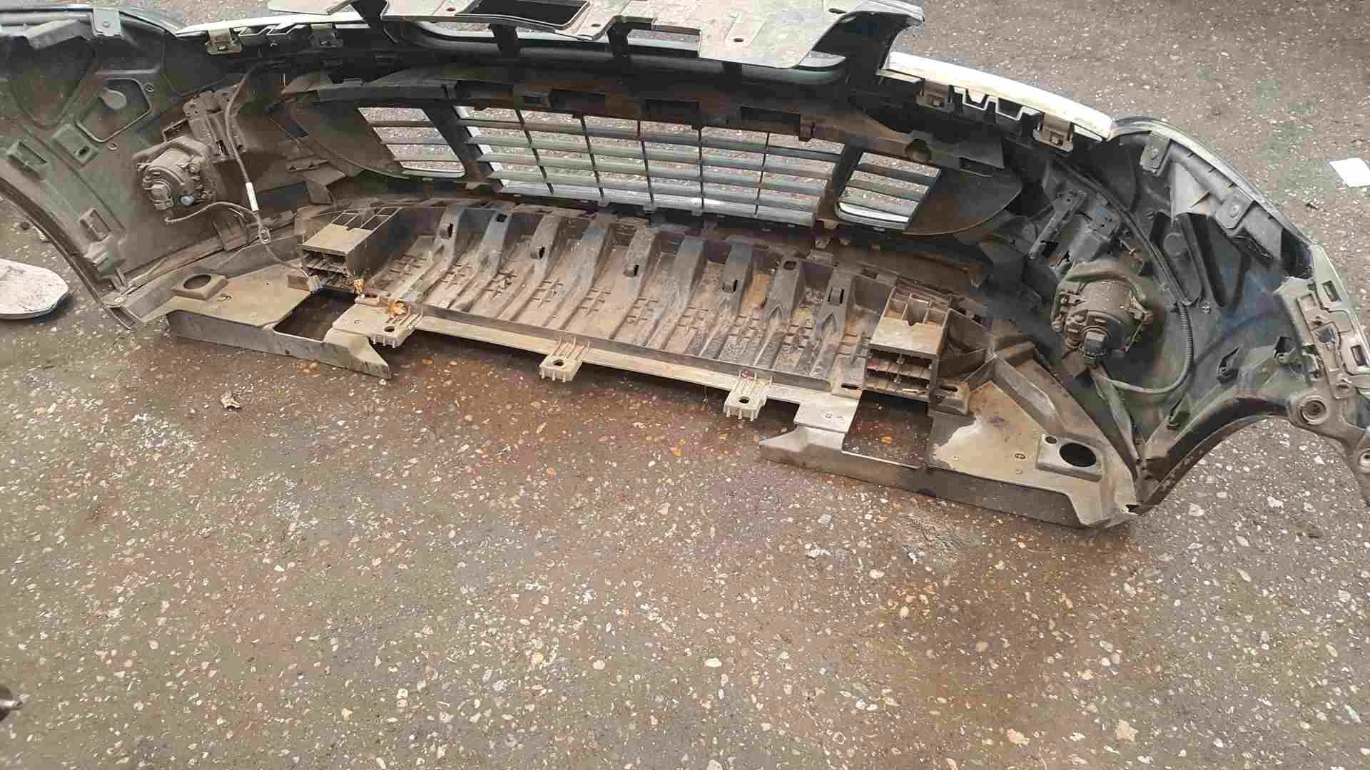 Thumb 6 Renault Megane MK3 2008-2012 Front Bumper Grey TEB66