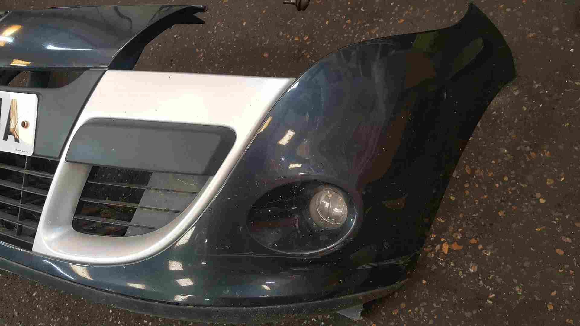 Thumb 3 Renault Megane MK3 2008-2012 Front Bumper Grey TEB66