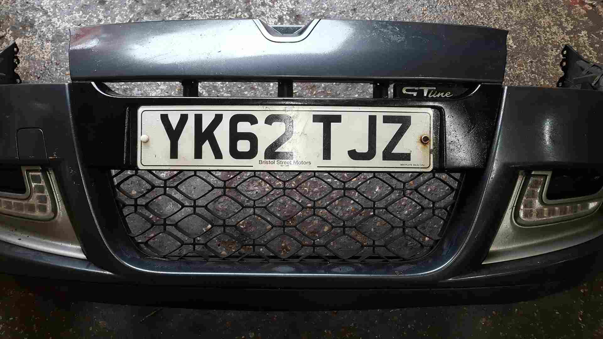 Thumb 5 Renault Megane MK3 Estate 2008-2012 Gt Line Front Bumper Grey Teb66