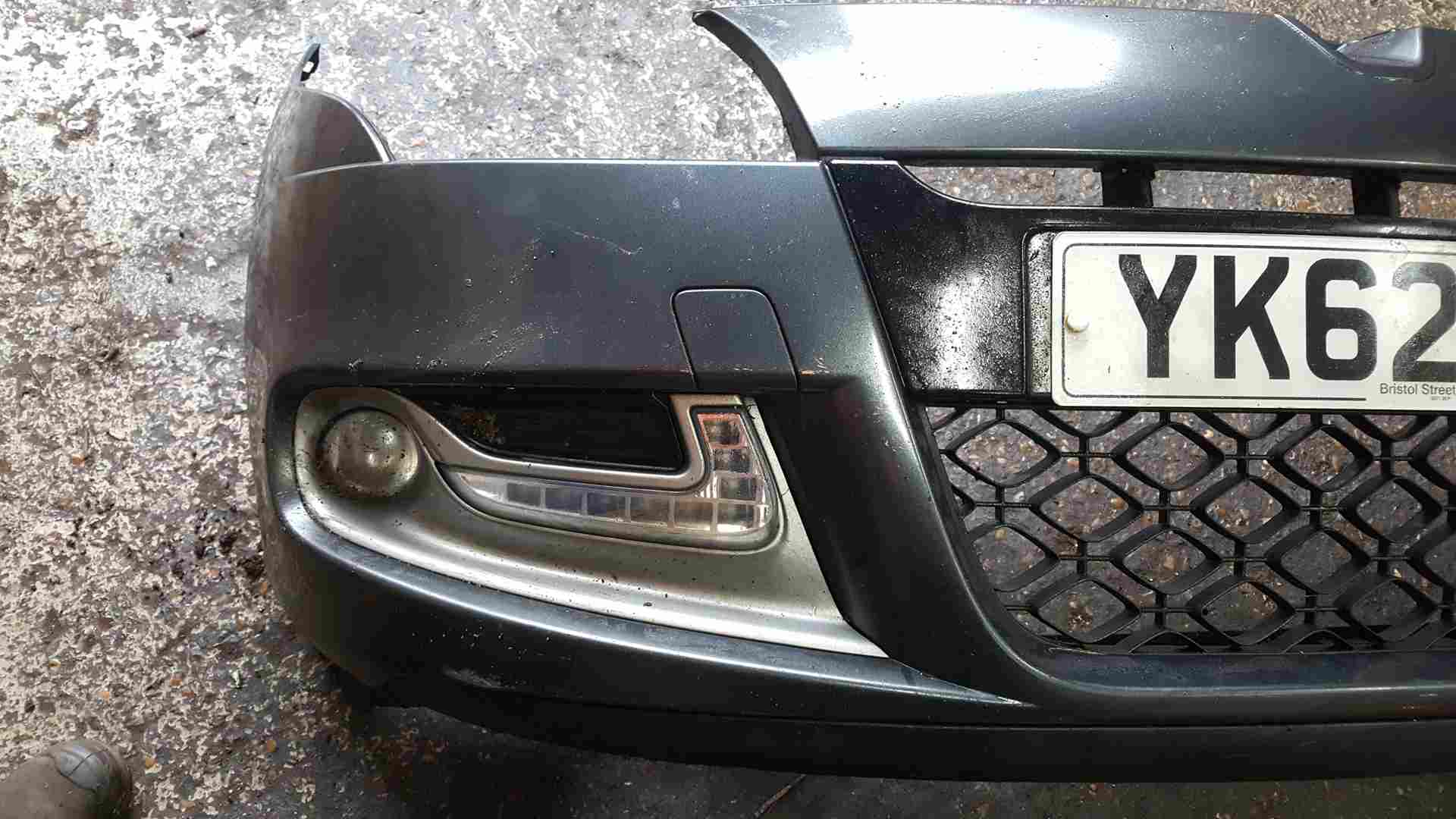 Thumb 7 Renault Megane MK3 Estate 2008-2012 Gt Line Front Bumper Grey Teb66