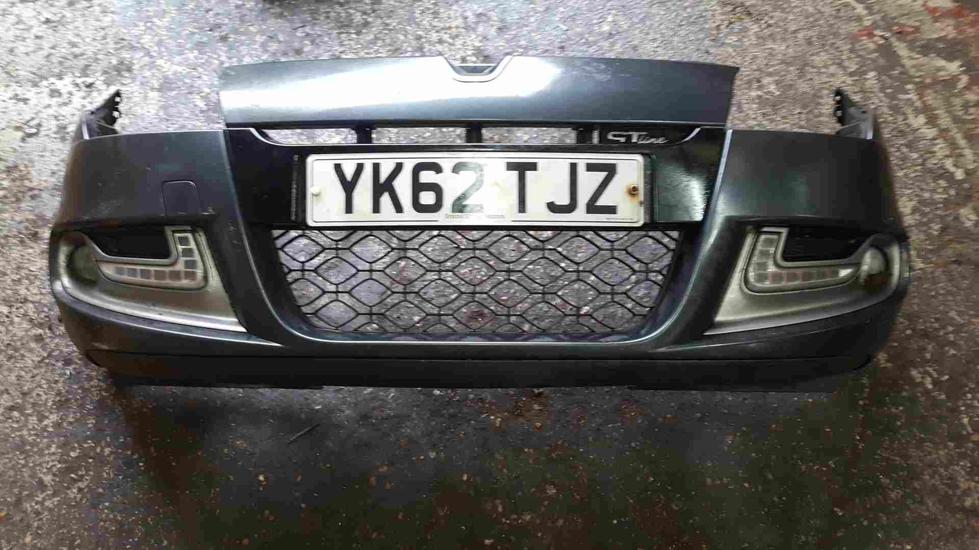 Renault Megane MK3 Estate 2008-2012 Gt Line Front Bumper Grey Teb66