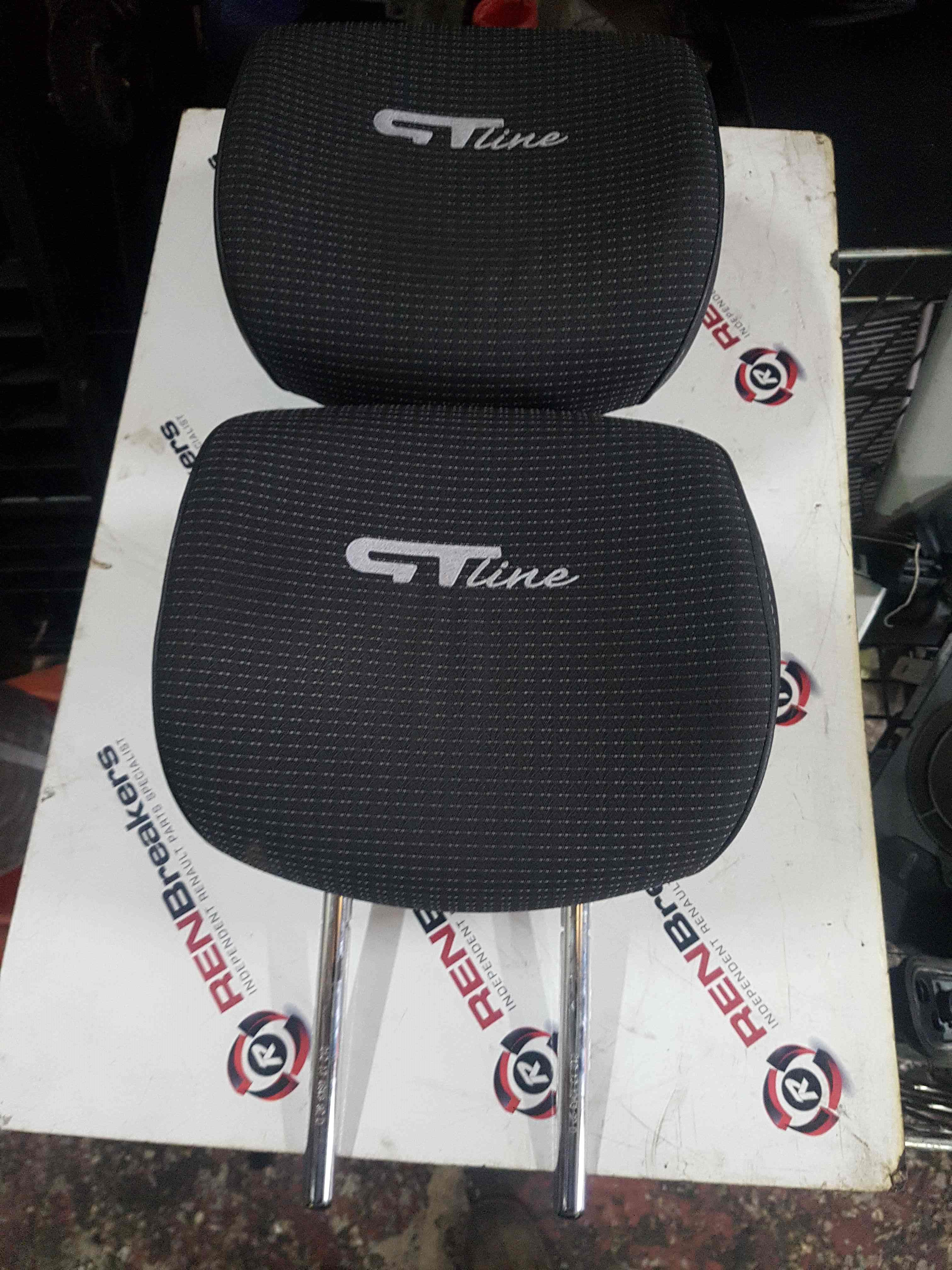 Thumb 6 Renault Megane MK3 2008-2012 Gt Line Headrest Driver Passenger Pair