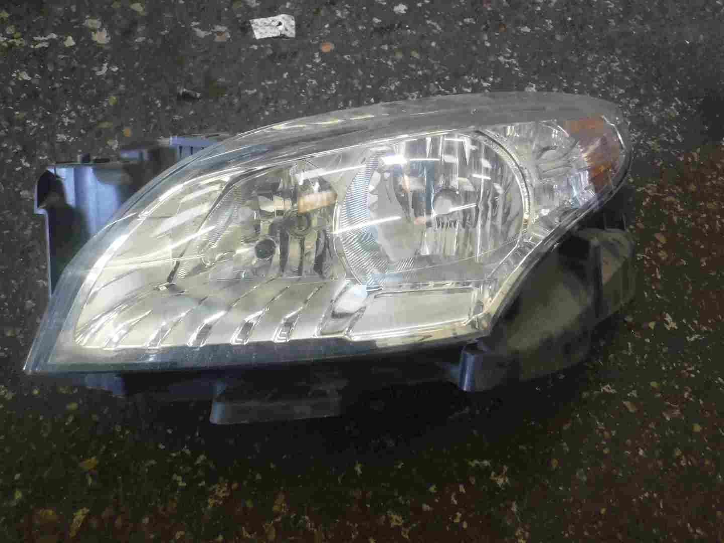 Renault Megane MK3 2008-2012 Passenger NSF Front Headlight Chrome 0001030280