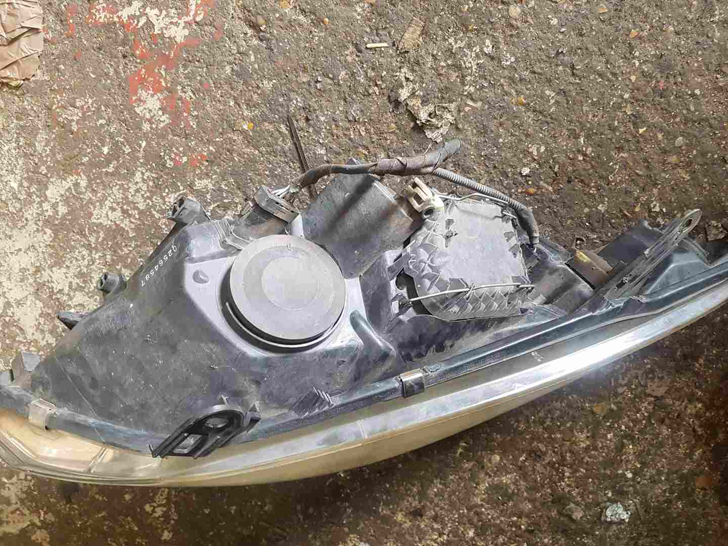 Thumb 5 Renault Megane MK3 2008-2012 Passenger NSF Front Headlight Chrome
