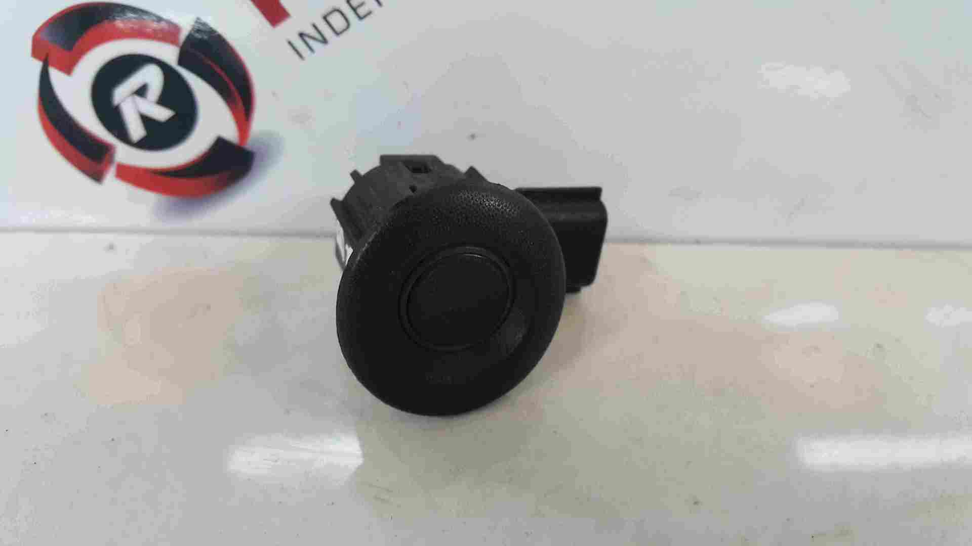 Renault Megane MK3 2008-2012 Rear Reversing Bumper Parking Sensor X1