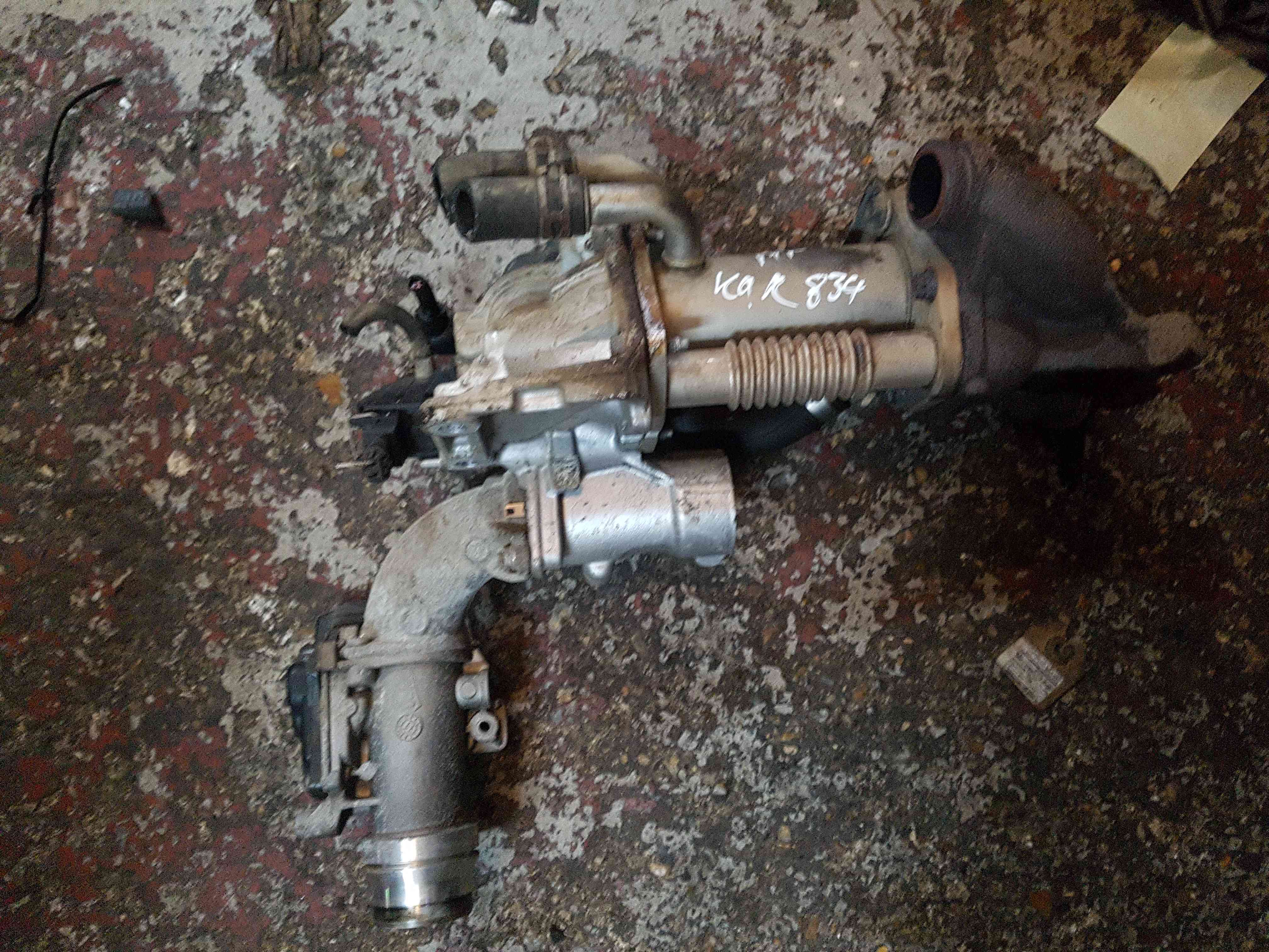 Renault Megane MK3 2008-2014 1.5 EGR Valve K9K 834 + Housing