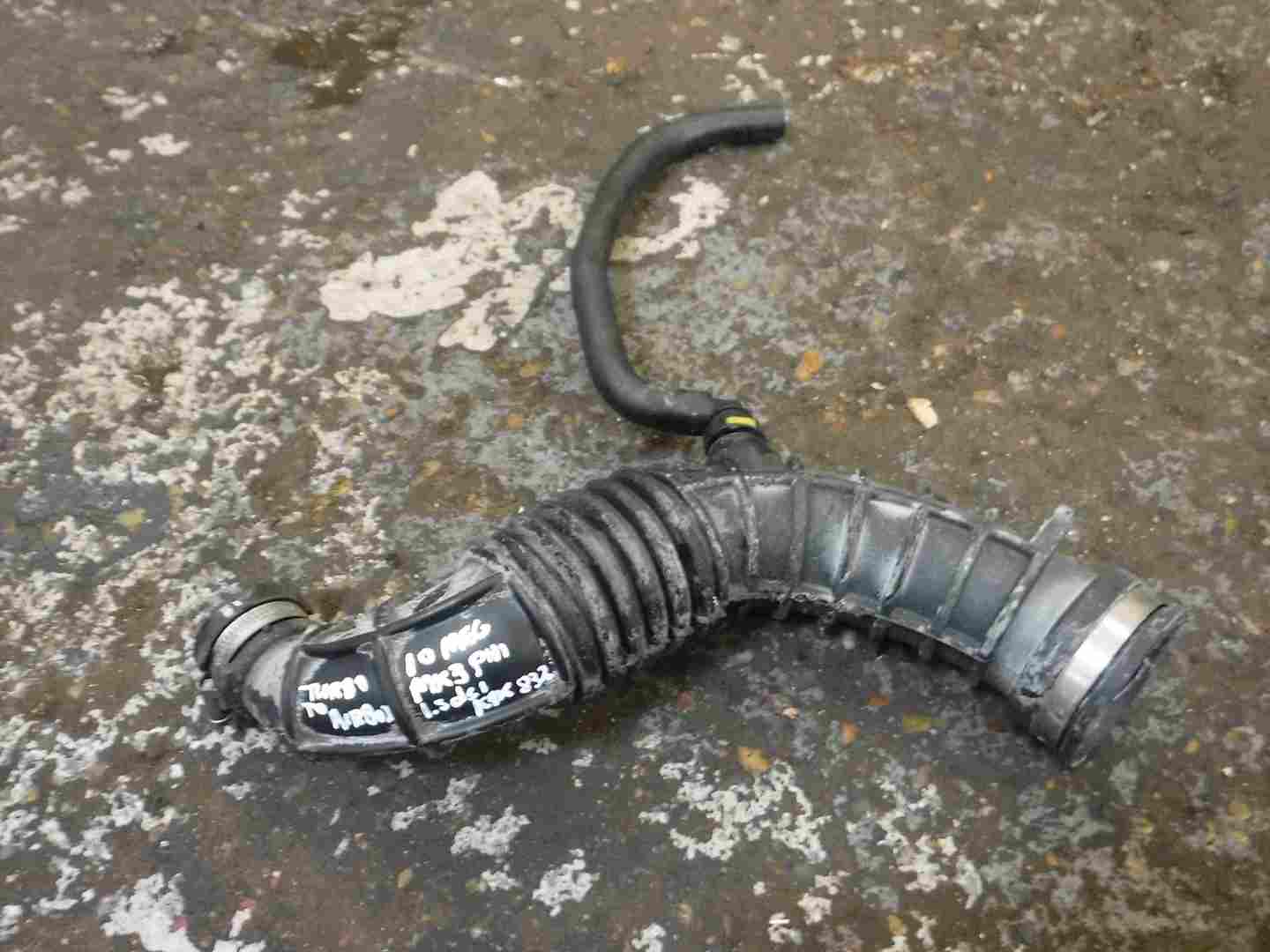 Renault Megane MK3 2008-2014 1.5 dCi Turbo To Airbox Pipe K9K 832
