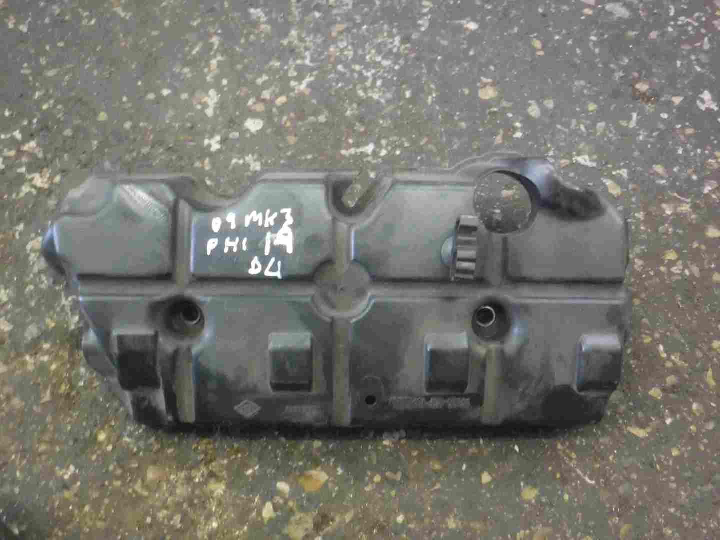 Renault Megane MK3 2008-2014 1.9 dCi Rocker Valve Cover Trim 8200852689