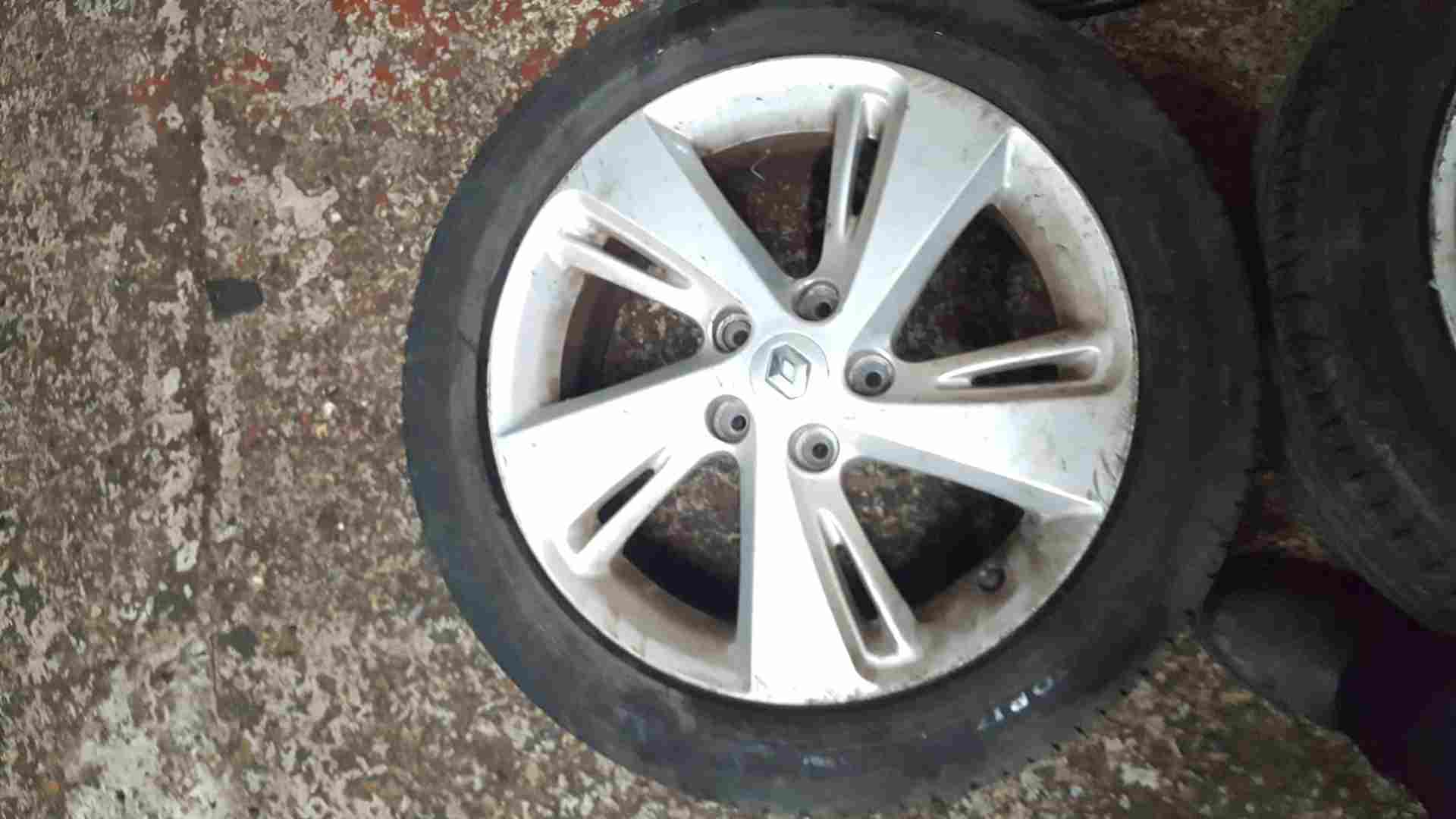 Thumb 4 Renault Megane MK3 2008-2014 Alloy Wheel 403006435R Grandtour 17 INCH 3/5