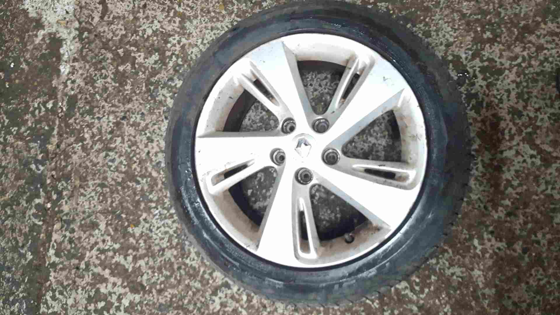 Renault Megane MK3 2008-2014 Alloy Wheel 403006435R Grandtour 17 INCH 3/5