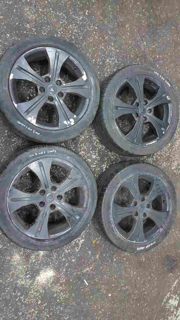 Renault Megane MK3 2008-2014 Alloy Wheels SET 17Inch Good Tyres