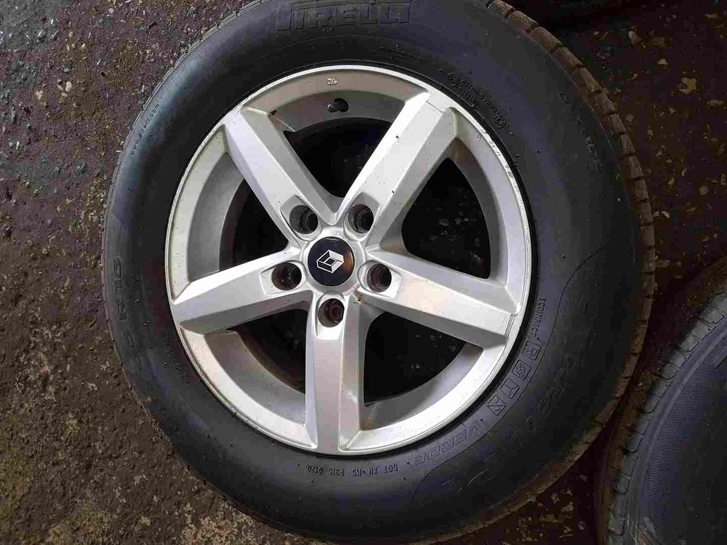 Thumb 4 Renault Megane MK3 2008-2014 Alloy Wheels SET X4 15Inch + Tyres 205 65 15 6Mm