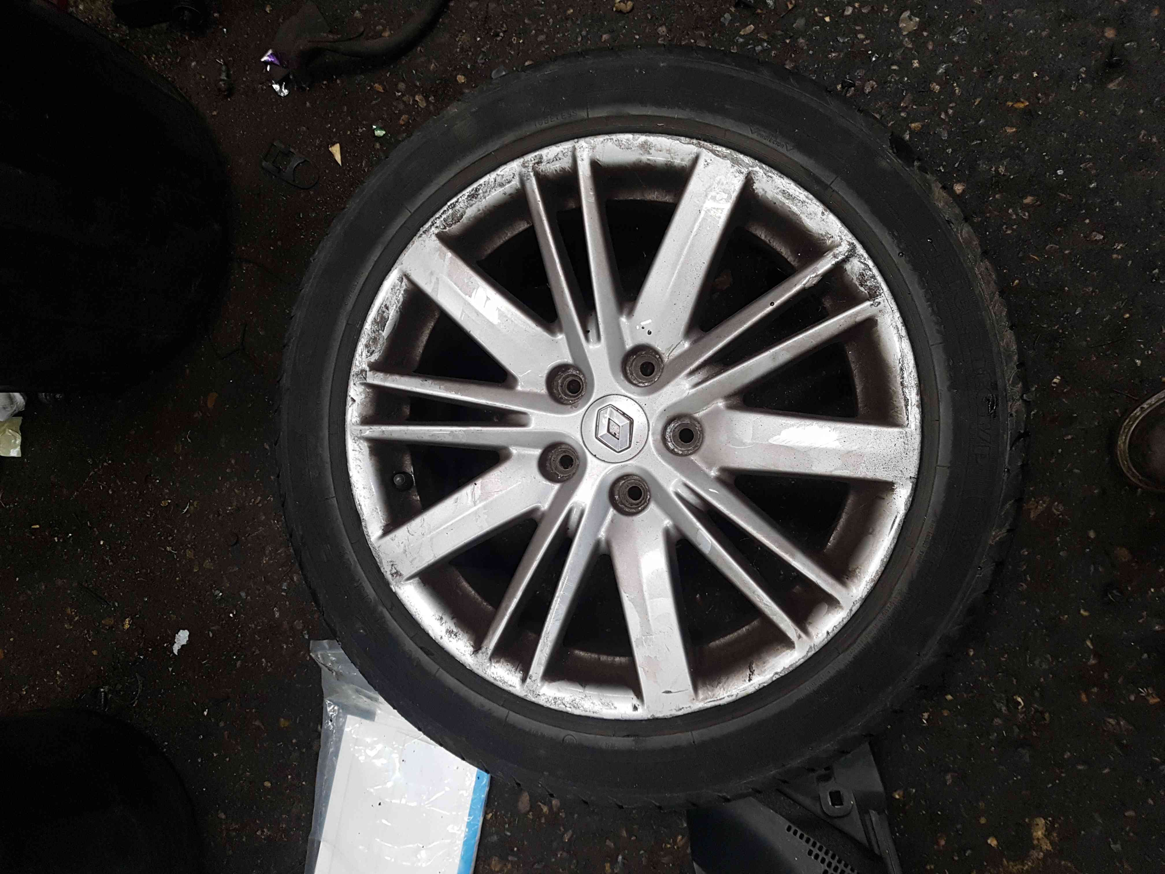 Thumb 2 Renault Megane MK3 2008-2014 Celsium Grey Alloy Wheel 17Inch 04247R 4/5