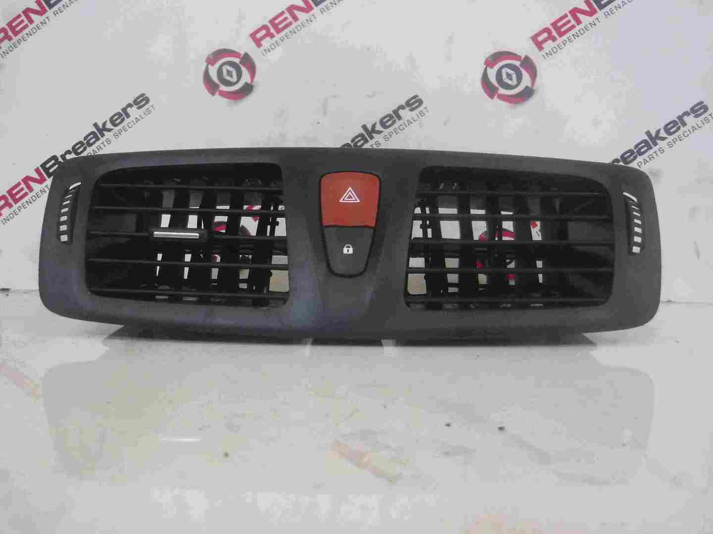 Renault Megane MK3 2008-2014 Centre Heater Vent