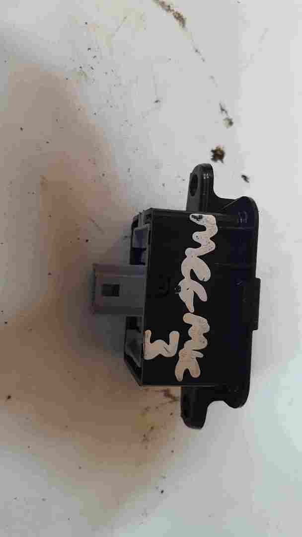 Thumb 2 Renault Megane MK3 2008-2014 Cruise Control Button