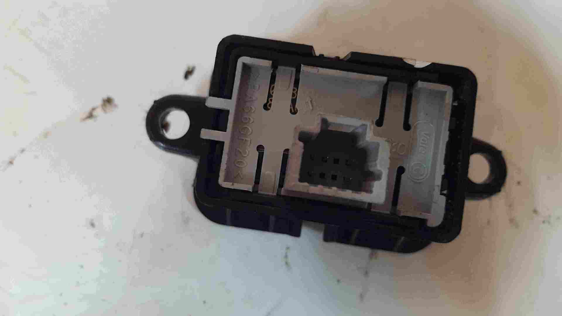 Thumb 3 Renault Megane MK3 2008-2014 Cruise Control Button