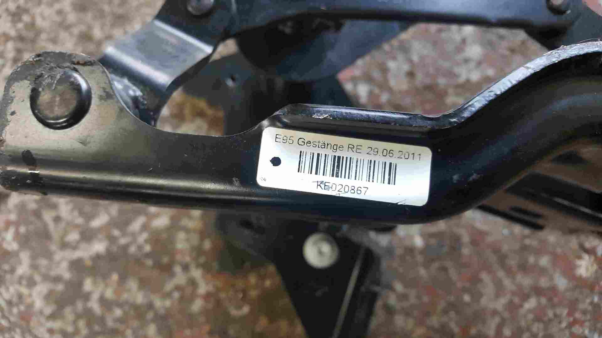 Thumb 2 Renault Megane MK3 2008-2014 Drivers OS Roof Mechanism Hinge