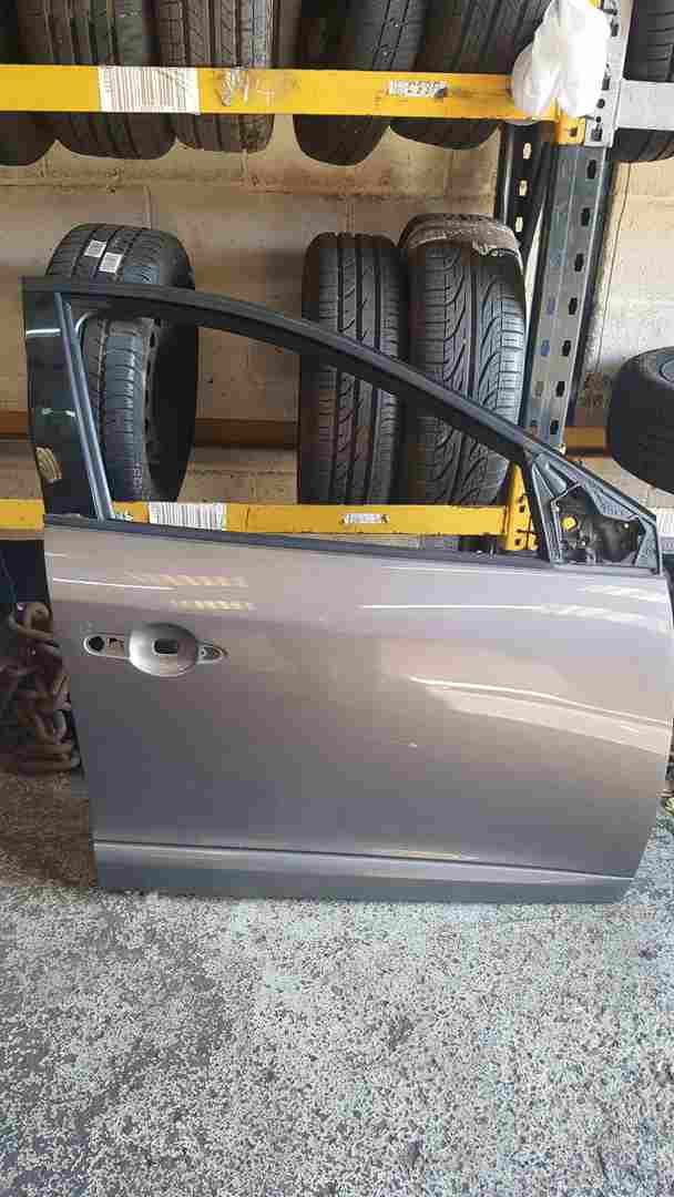 Renault Megane MK3 2008-2014 Drivers OSF Front Door Grey Tekng 5Dr