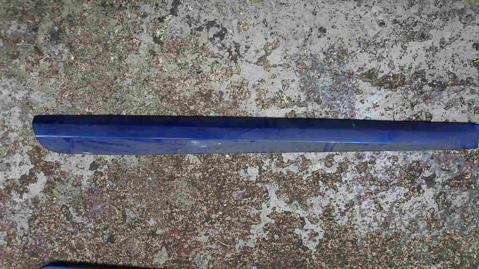 Renault Megane MK3 2008-2014 Drivers OSF Front Door Moulding Trim 3door Blue RNA