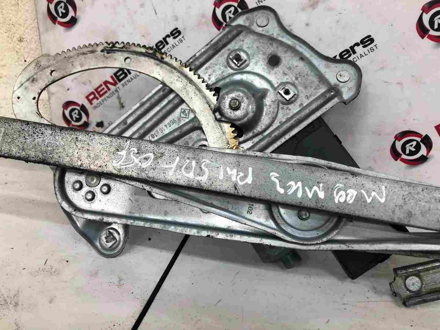Thumb 4 Renault Megane MK3 2008-2014 Drivers OSF Front Window Motor + Regulator 5Dr hb