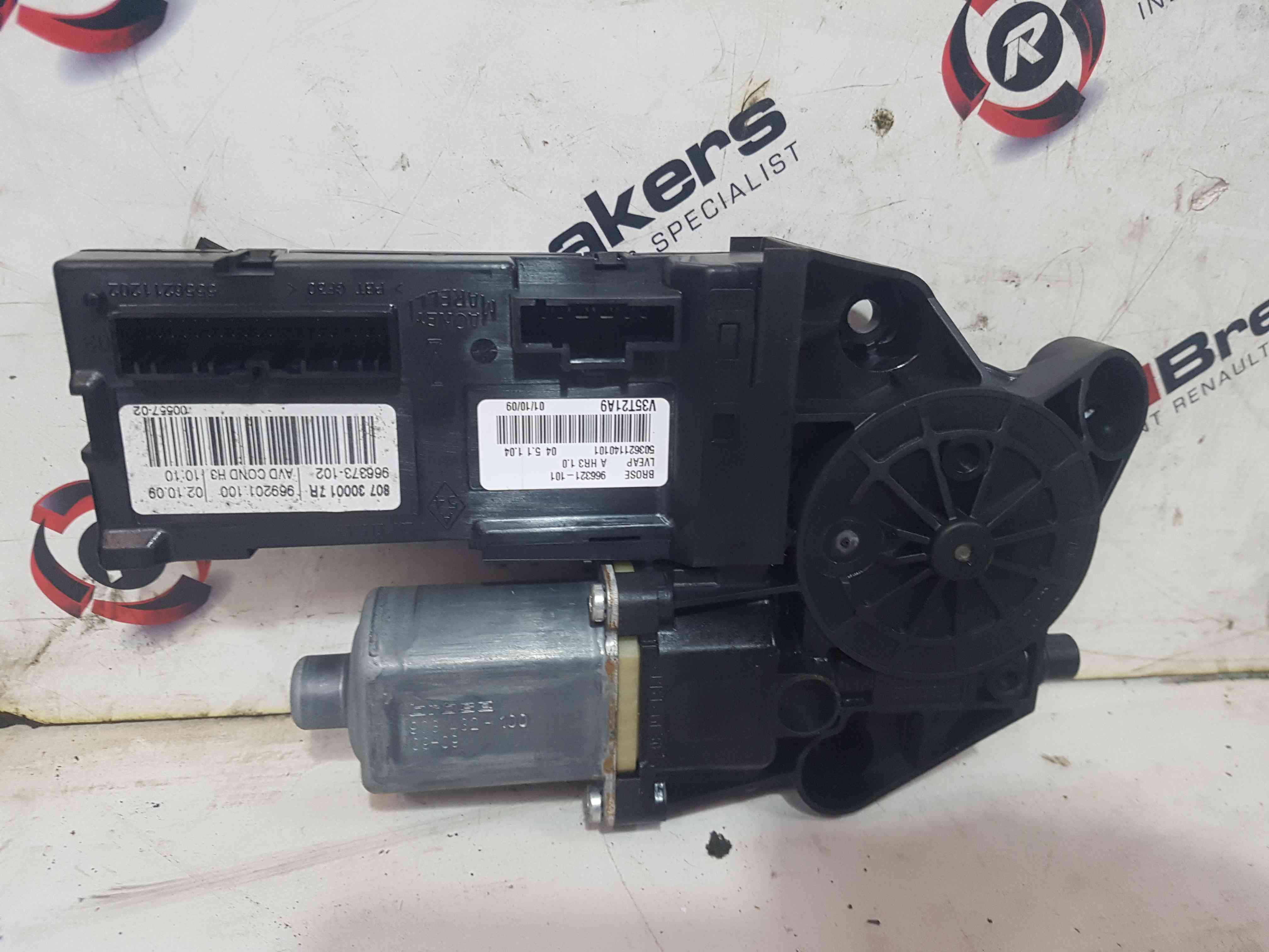 Thumb 6 Renault Megane MK3 2008-2014 Drivers OSF Front Window Motor 5Dr Hb 807300017R 