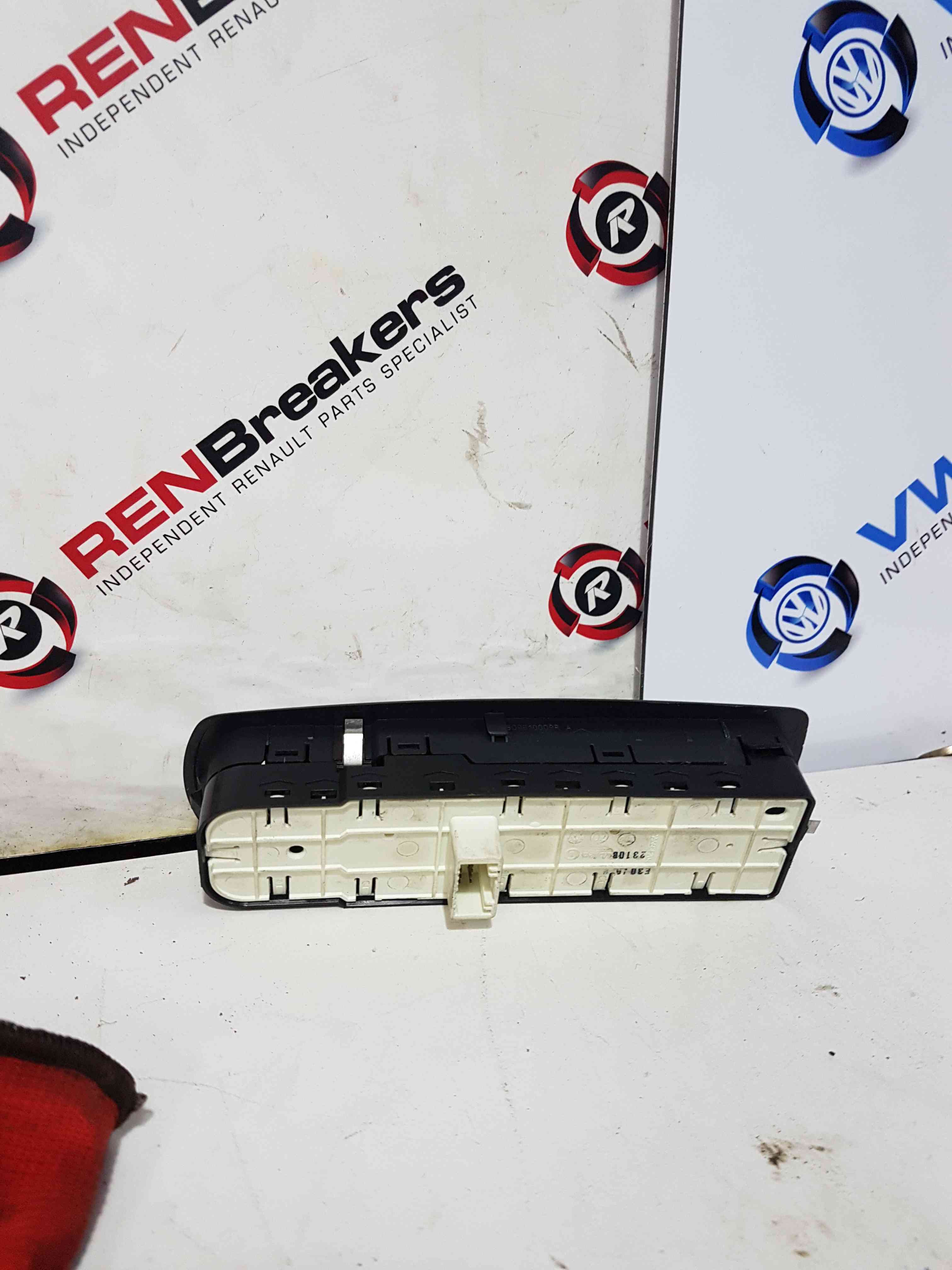 Thumb 3 Renault Megane MK3 2008-2014 Drivers OSF Front Window Switch + Panel Folding