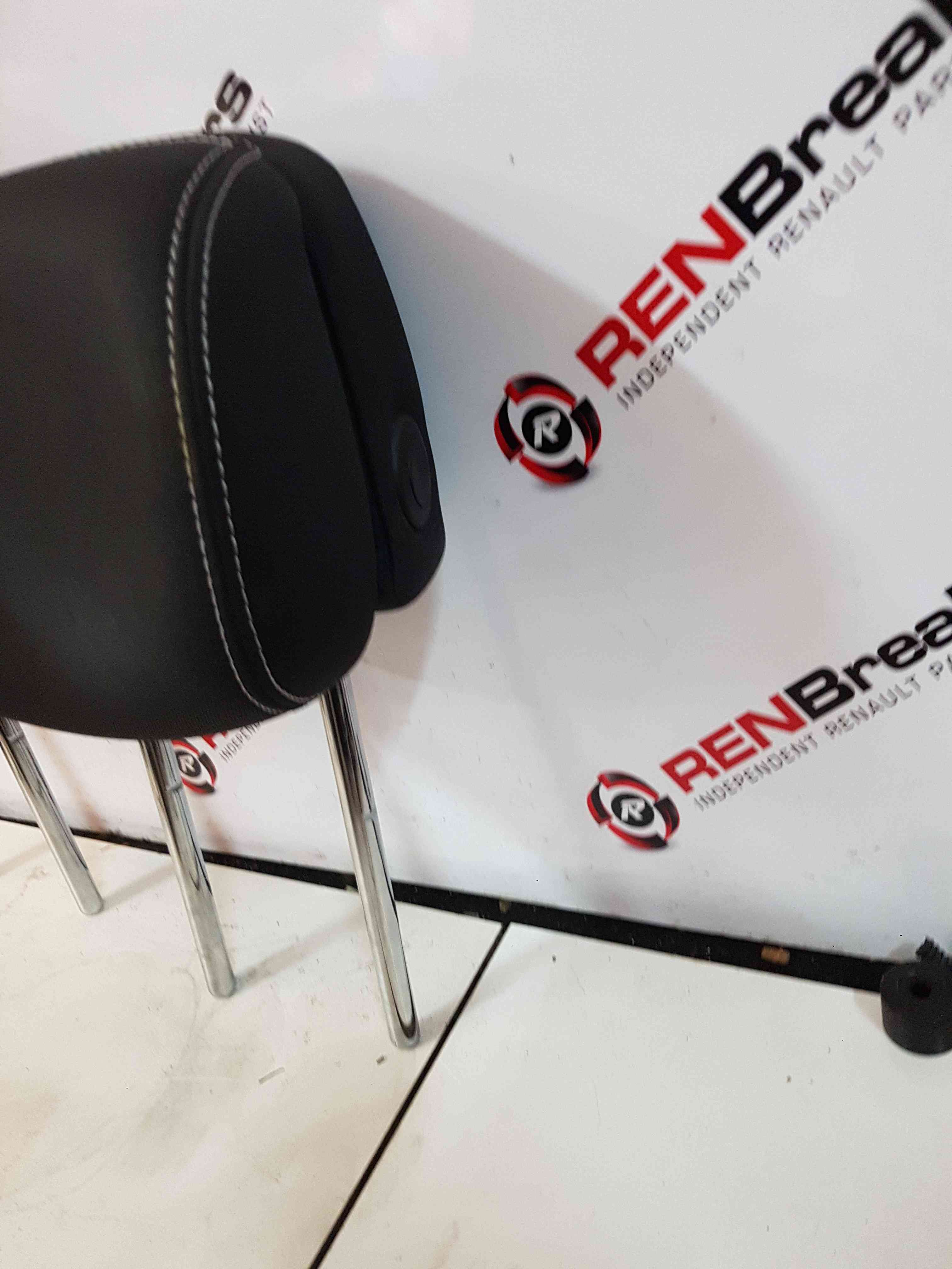 Thumb 5 Renault Megane MK3 2008-2014 Drivers OSF Nsf Front Seat Headrest Restraint 