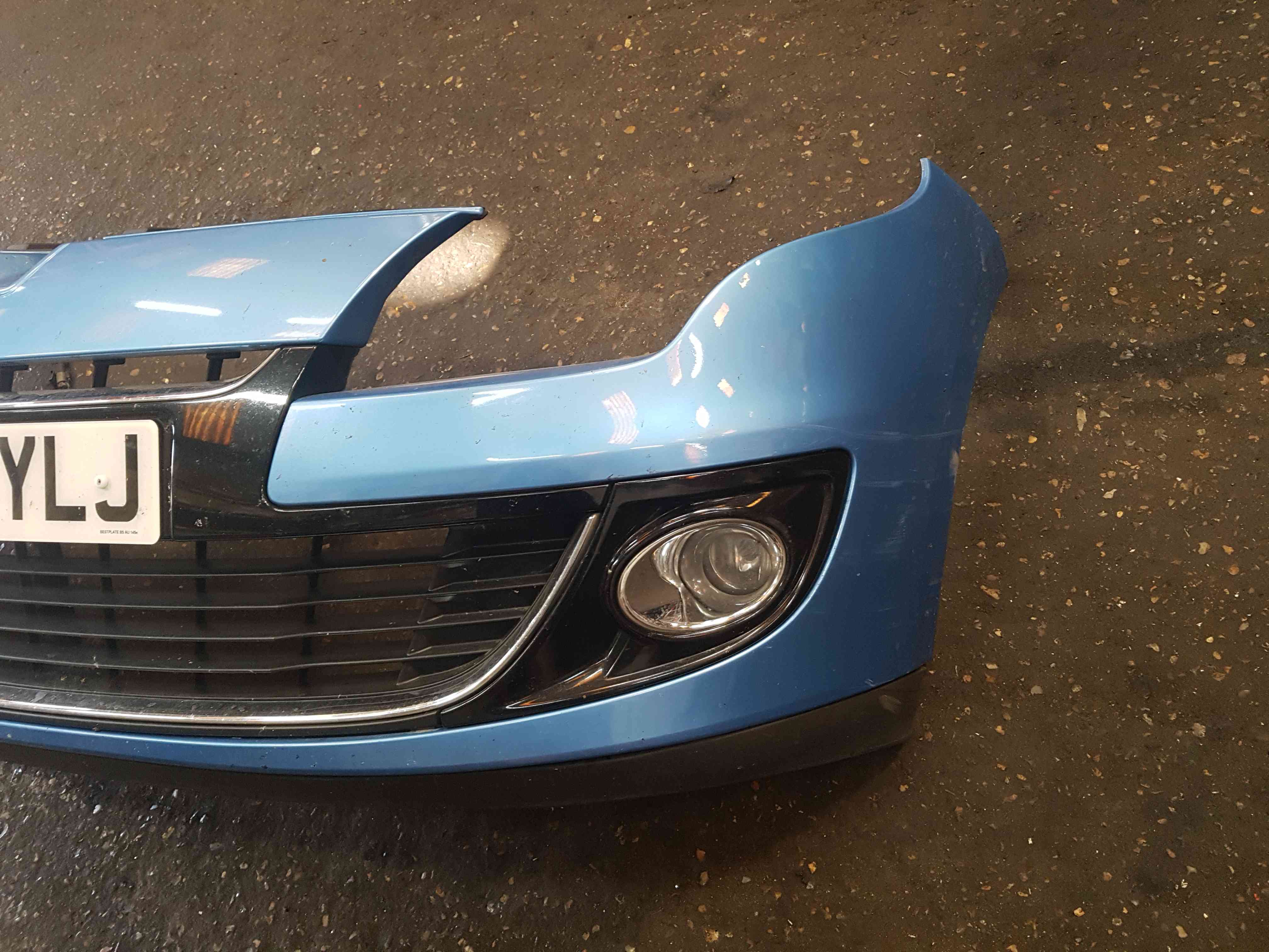 Thumb 4 Renault Megane MK3 2008-2014 Front Bumper Blue Terpb 