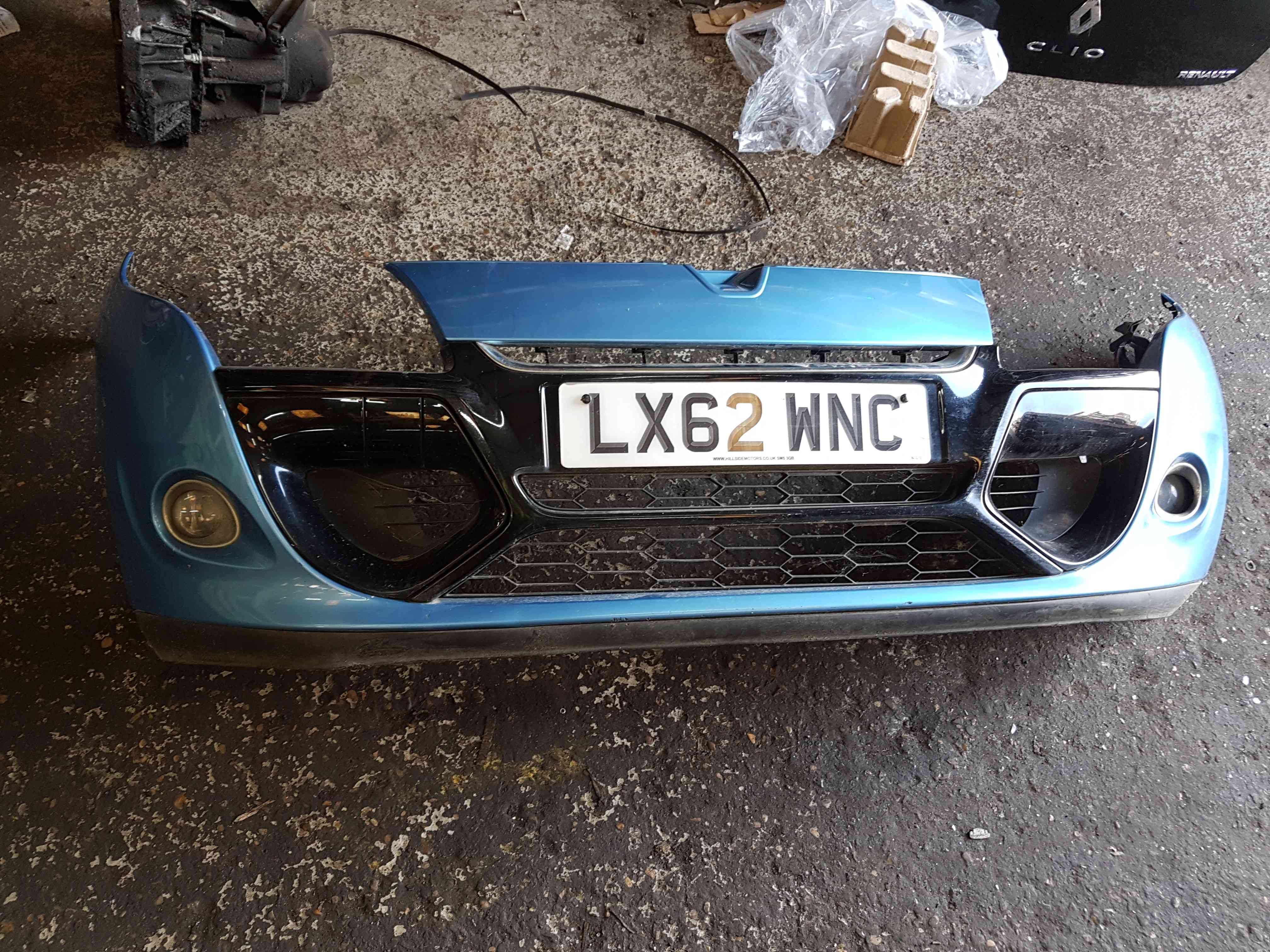 Thumb 6 Renault Megane MK3 2008-2014 Front Bumper Blue Terpb Damaged  