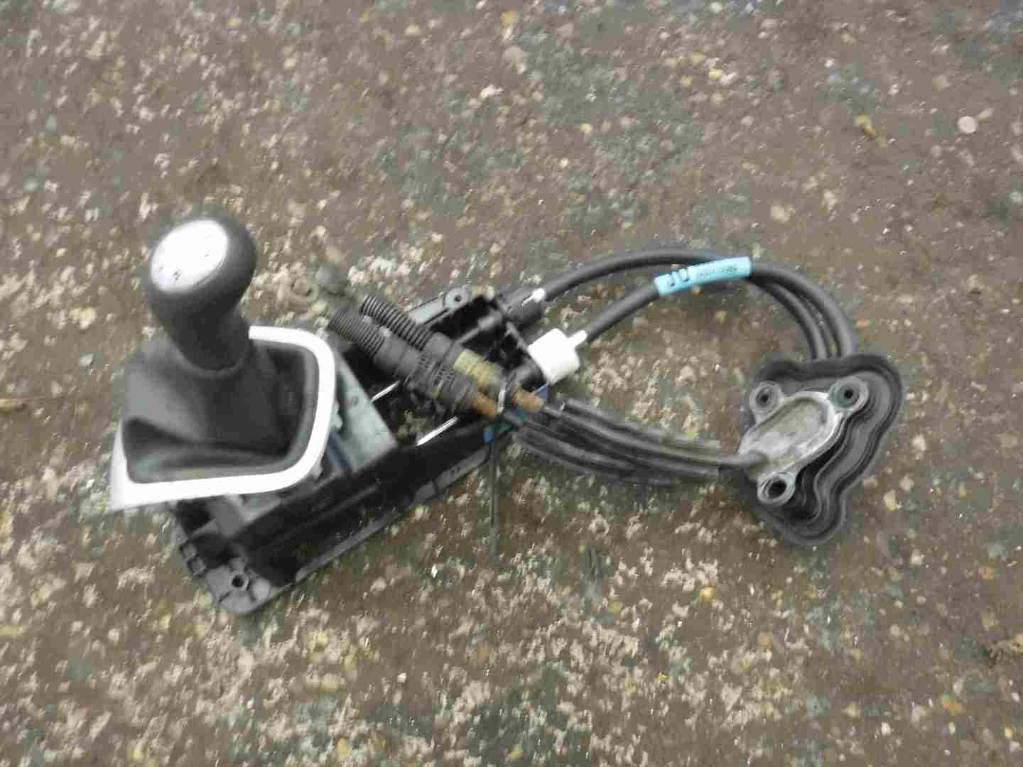 Renault Megane MK3 2008-2014 Gearstick Selector Mechanism + Cables 8200779125 5