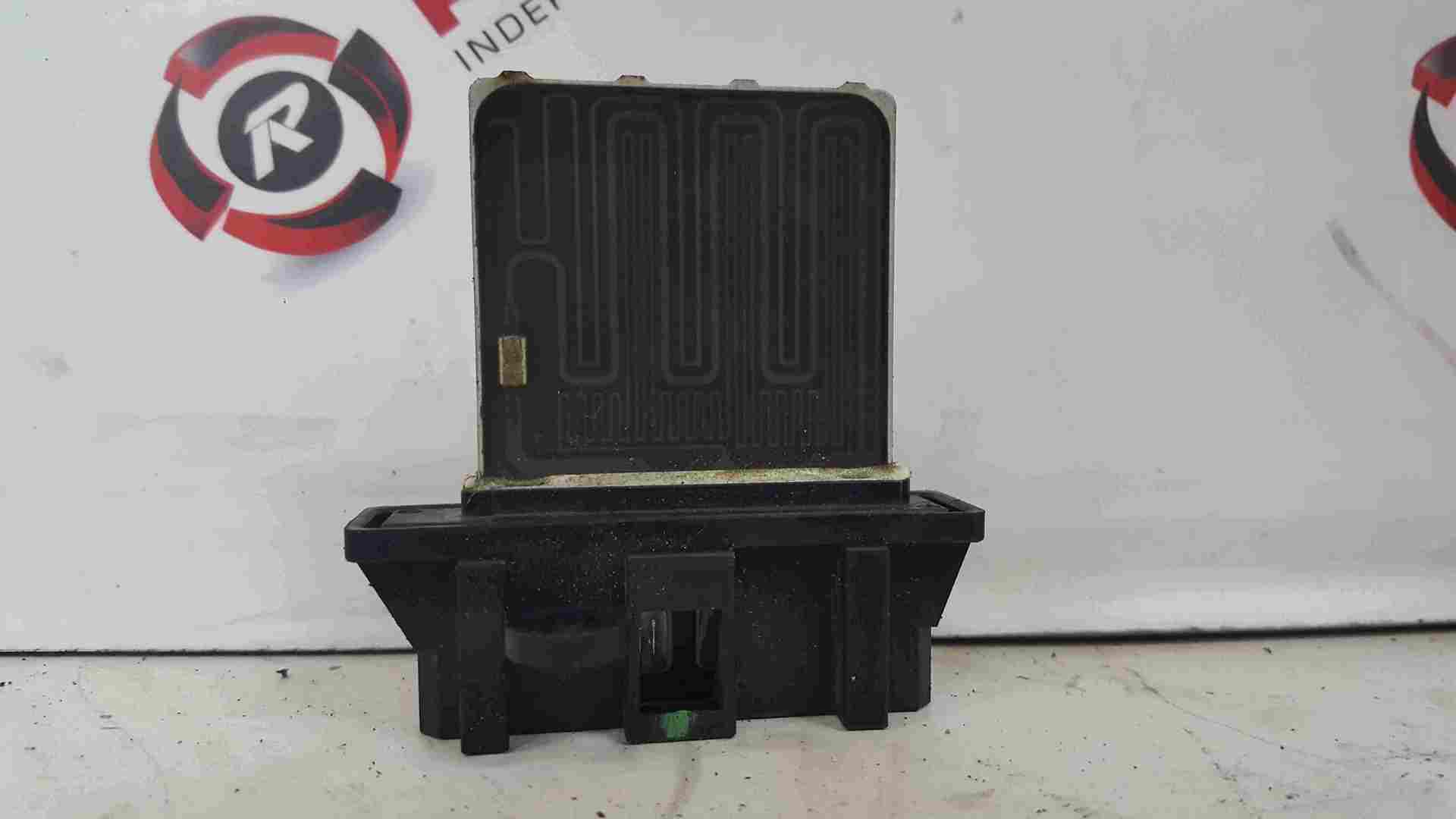 Thumb 3 Renault Megane MK3 2008-2014 Heater Resistor 9X09E04