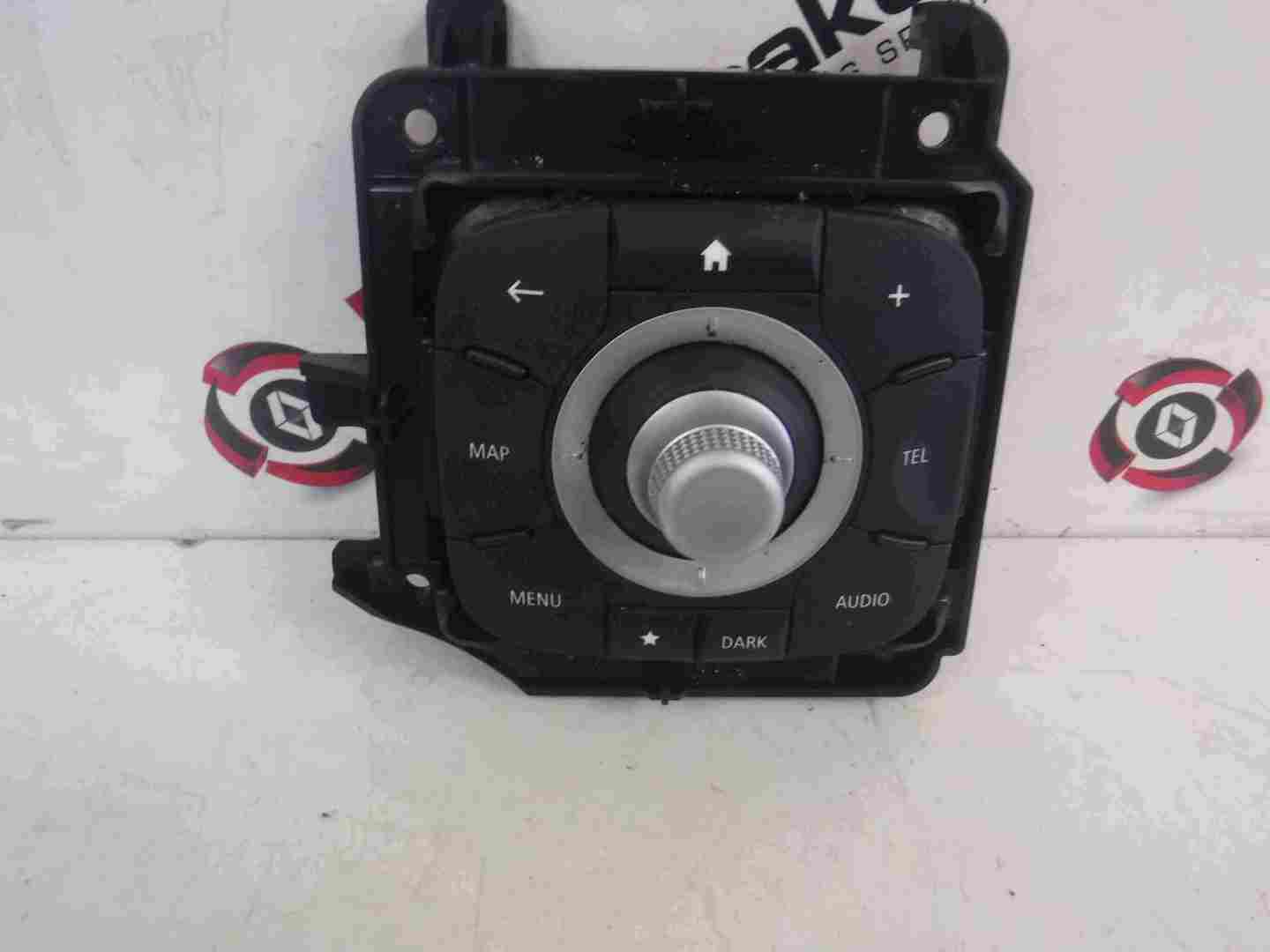 Renault Megane MK3 2008-2014 Navigation Screen Control Switch Button Panel