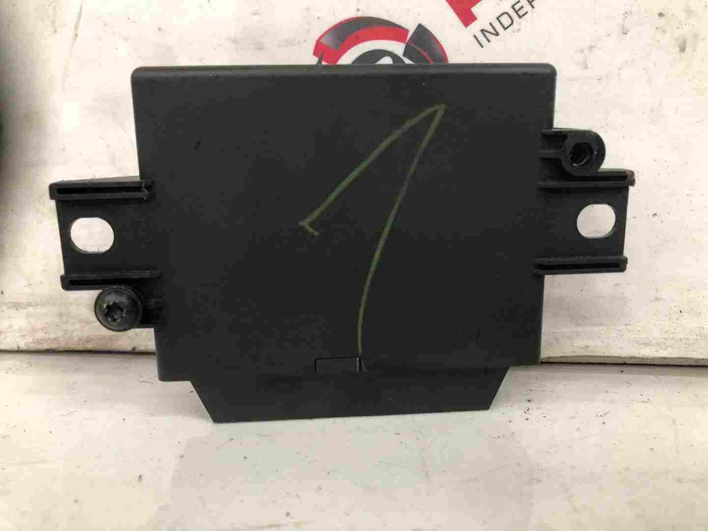Thumb 3 Renault Megane MK3 2008-2014 Parking Sensor Module Computer 259900001R