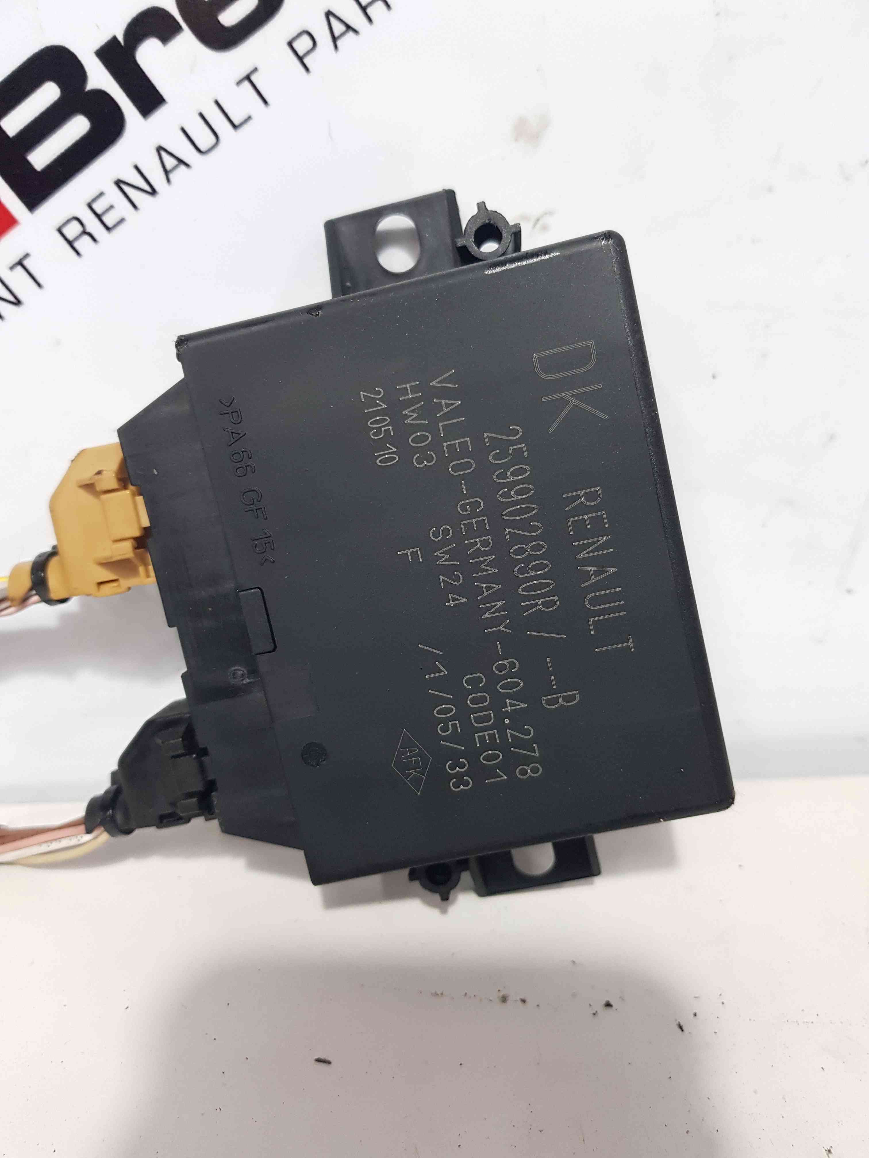 Thumb 3 Renault Megane MK3 2008-2014 Parking Sensor Module Computer 259902890R