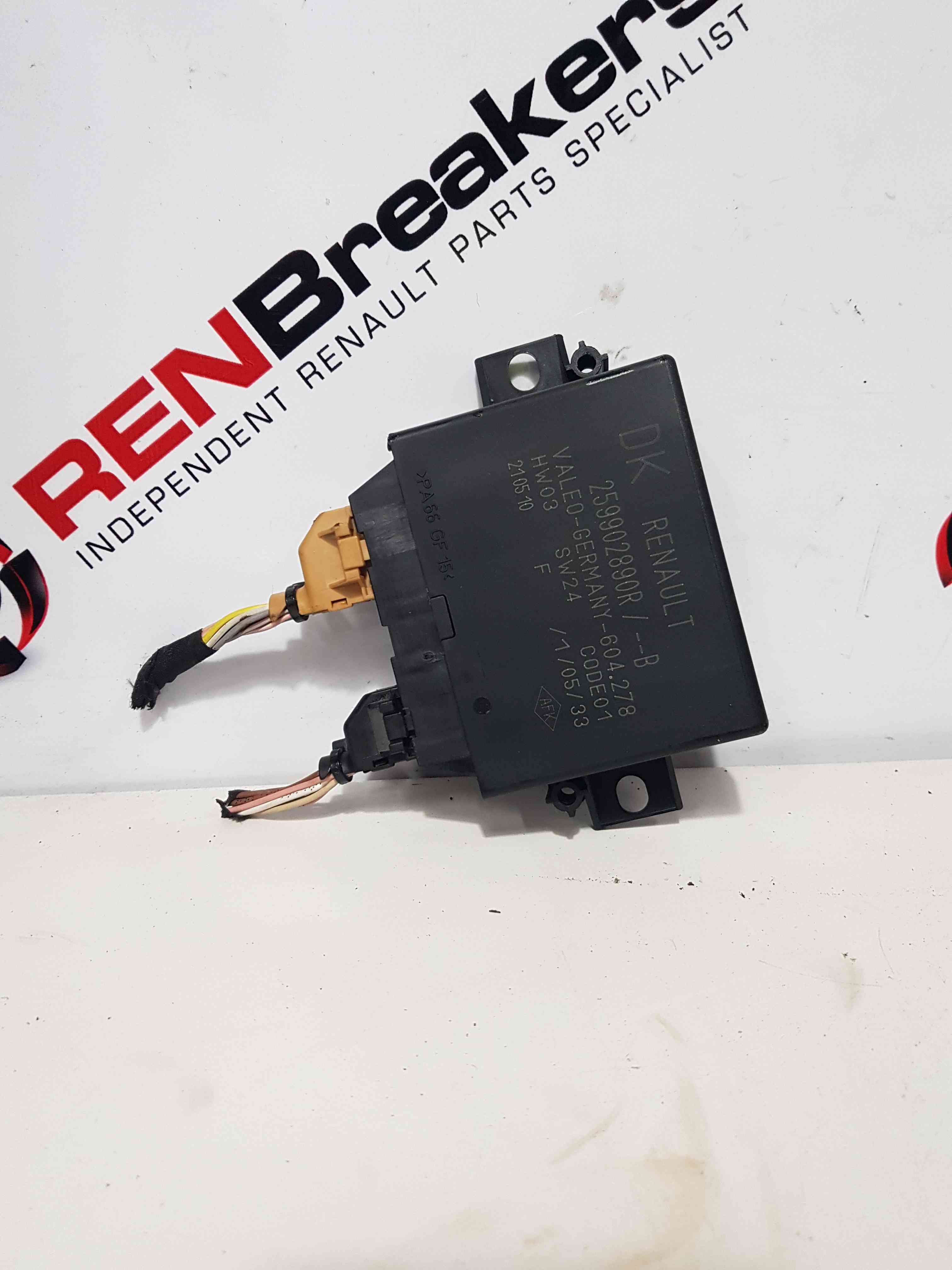 Thumb 7 Renault Megane MK3 2008-2014 Parking Sensor Module Computer 259902890R