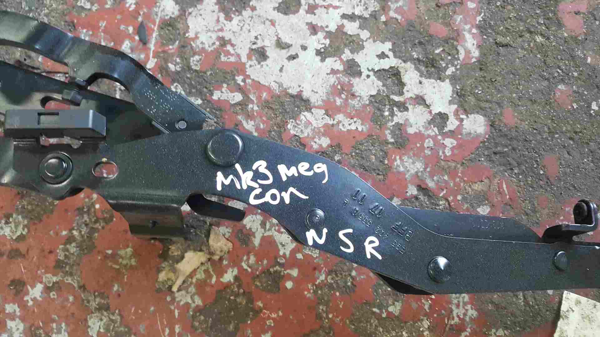 Thumb 2 Renault Megane MK3 2008-2014 Passenger NS Roof Mechanism Hinge