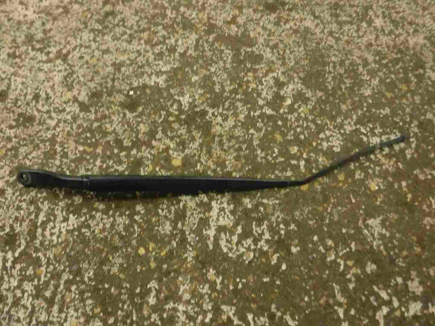 Renault Megane MK3 2008-2016 Passenger NS Windscreen Wiper Arm