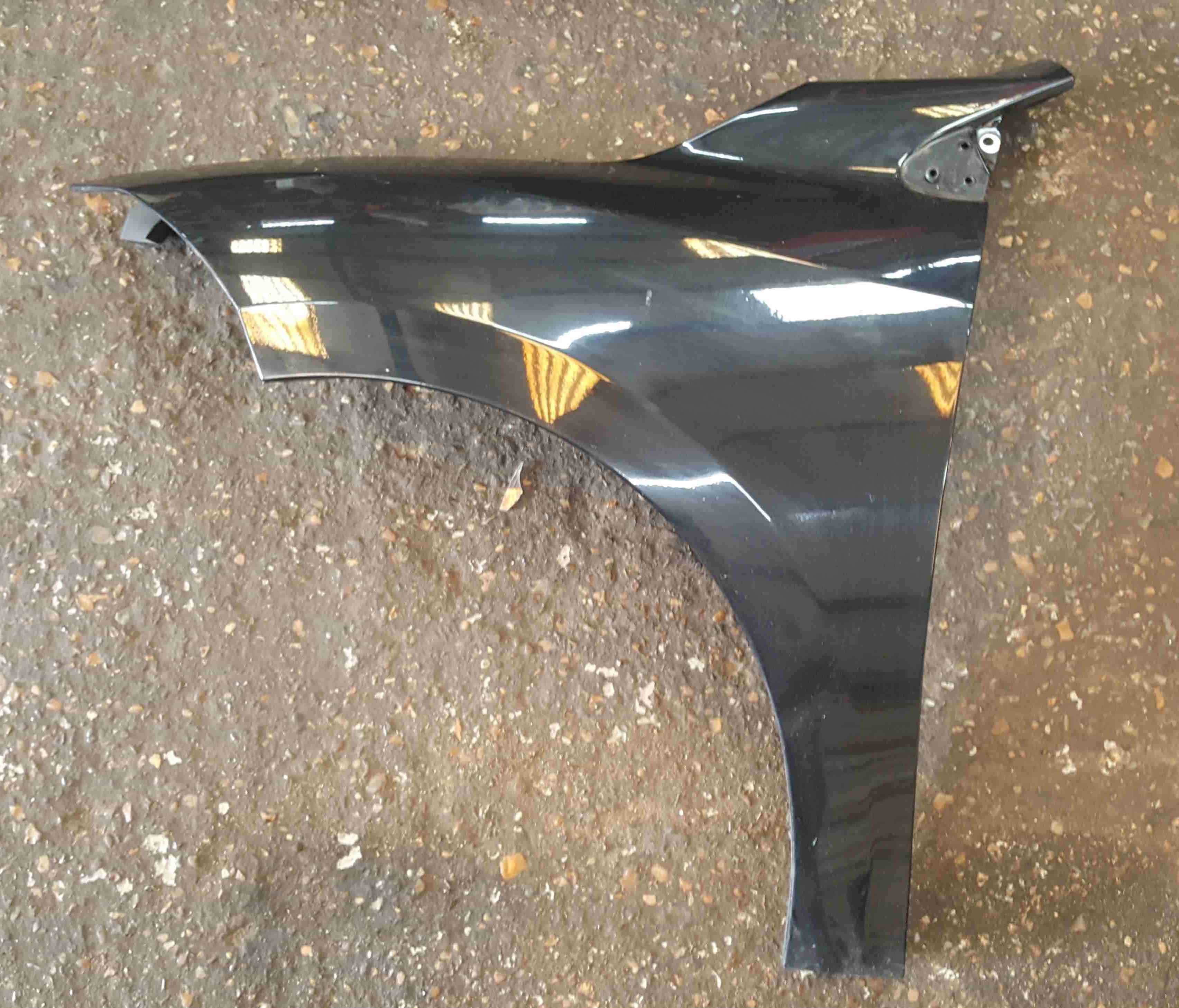 Renault Megane MK3 2008-2014 Passenger NS Wing Black TEGNE