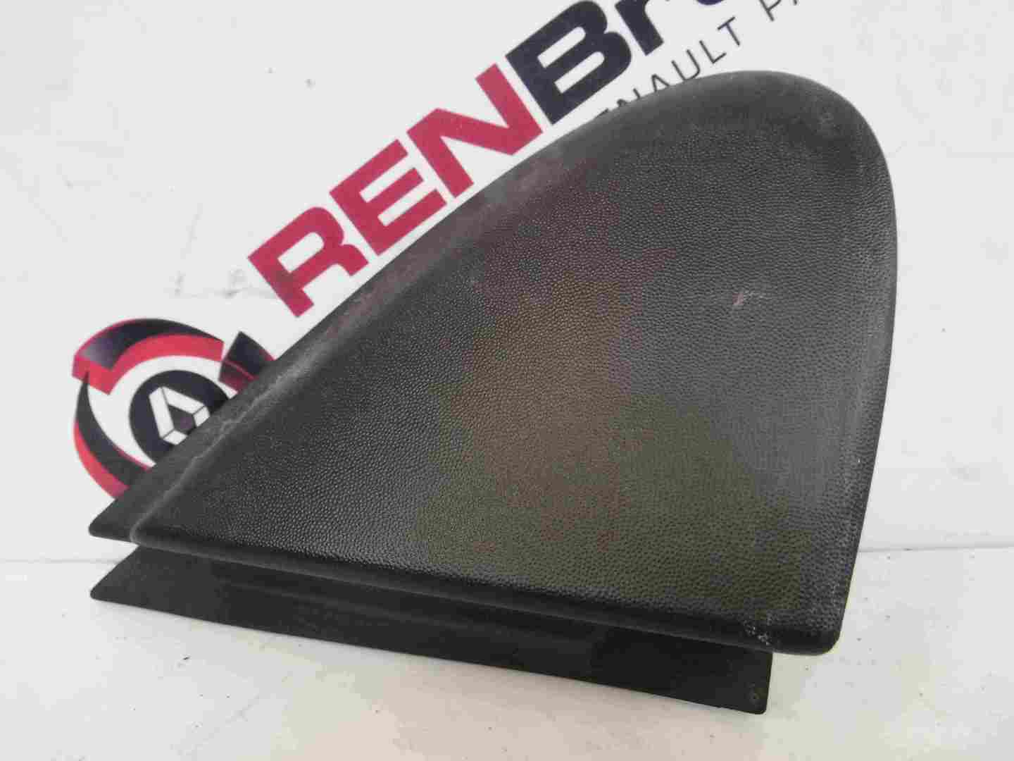 Renault Megane MK3 2008-2014 Passenger NS Wing Plastic Insert
