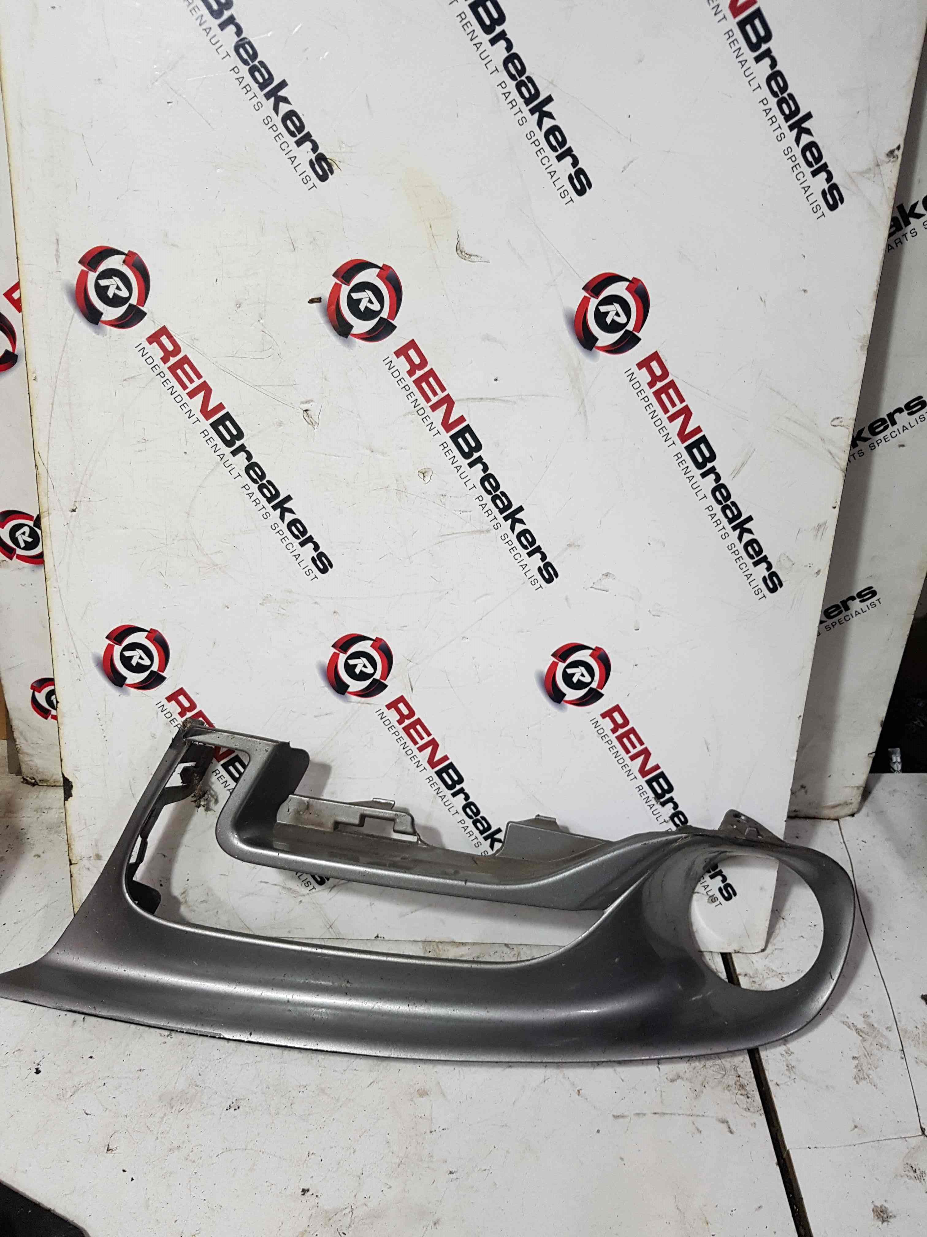 Thumb 3 Renault Megane MK3 2008-2014 Passenger NSF Front FOG Surround Trim Silver Grey