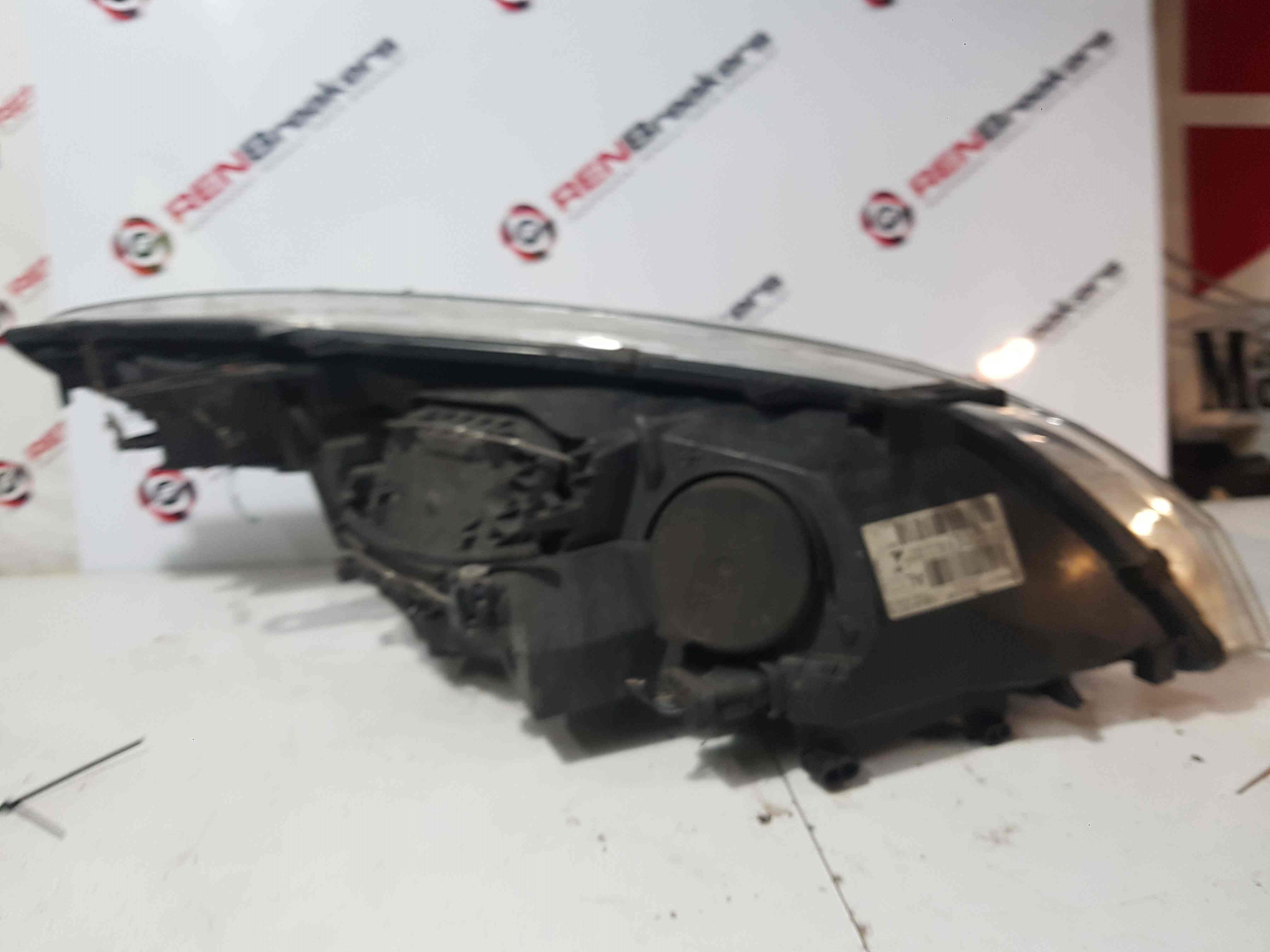 Thumb 3 Renault Megane MK3 2008-2014 Passenger NSF Front Headlight Head Lamp 260600018R