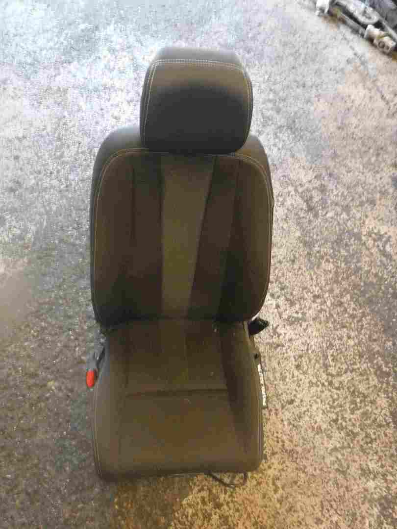 Renault Megane MK3 2008-2014 Passenger NSF Front Seat Chair 5dr