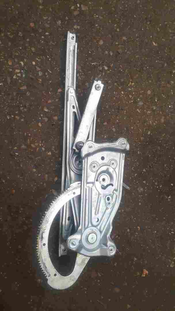 Thumb 3 Renault Megane MK3 2008-2014 Passenger NSF Front Window Regulator 5dr