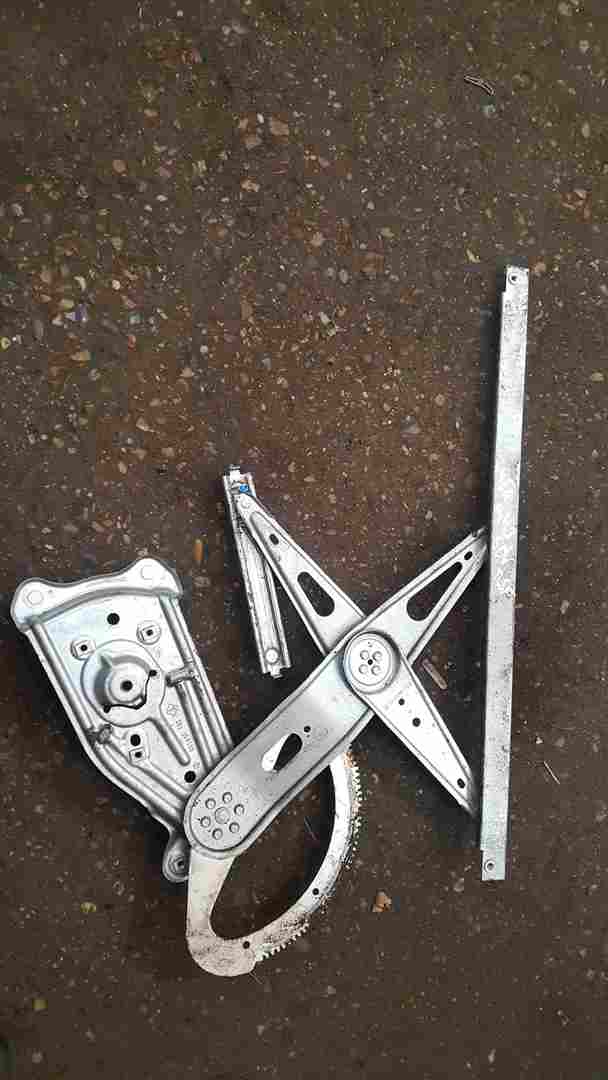 Renault Megane MK3 2008-2014 Passenger NSF Front Window Regulator 5dr